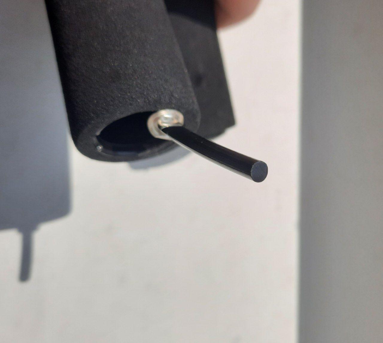 Фото: Скакалка скоростная гимнастическая для кроссфита с подшибниками 2,8 м Черный, отправлено пользователем Іванна Скакалка скоростная гимнастическая для кроссфита с подшибниками 2,8 м Черный в реальных условиях использования от пользователя Іванна.