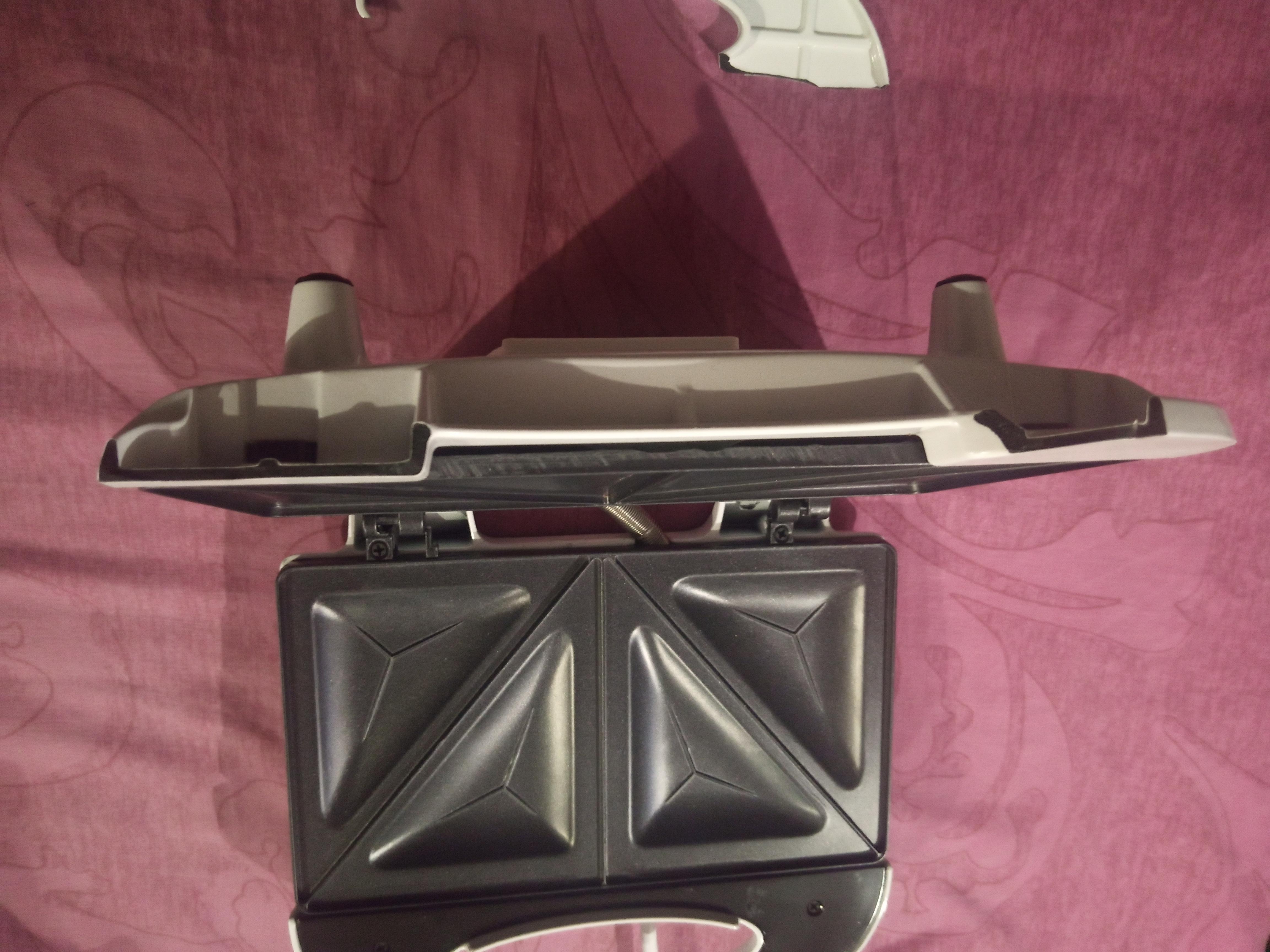 Бутербродница Saturn ST-EC1082 в реальных условиях использования от пользователя Алёна.