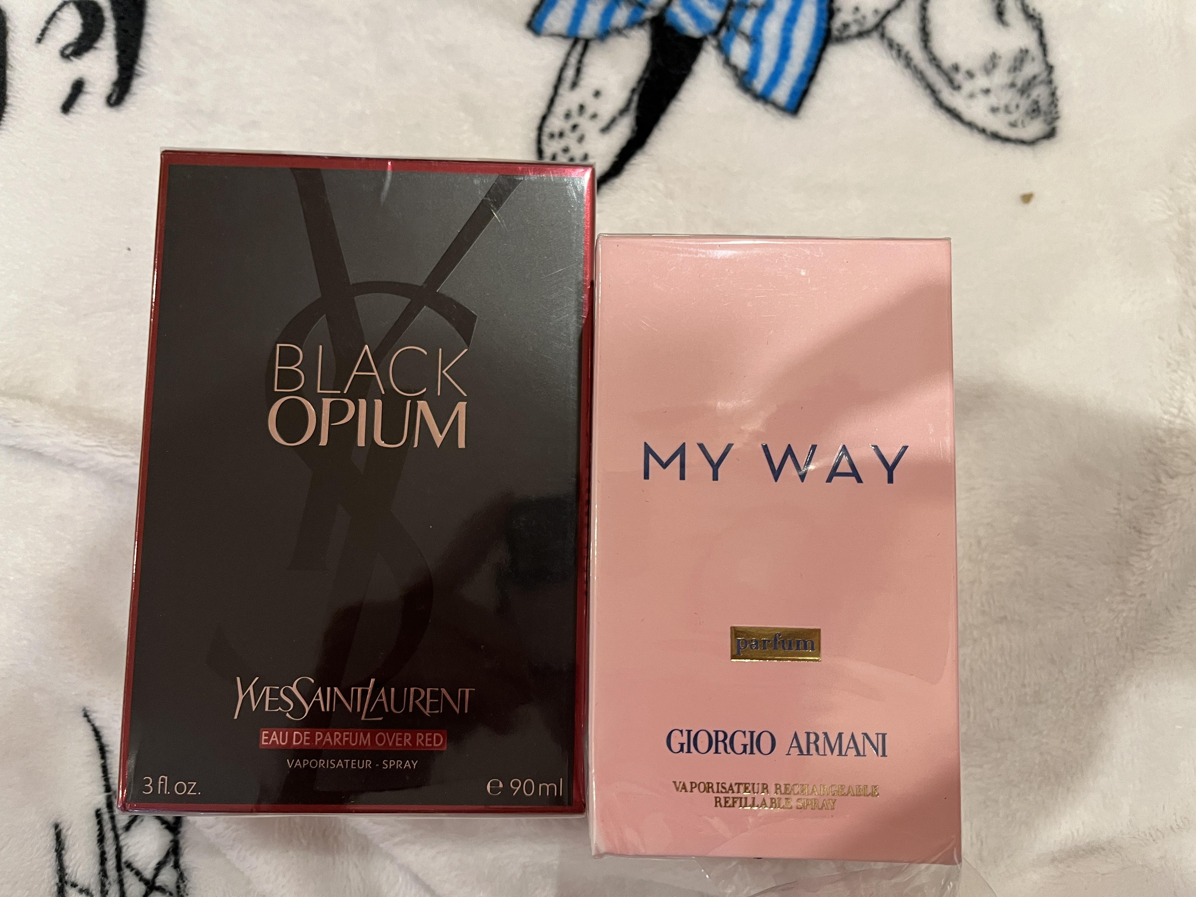 Парфюмерная вода Yves Saint Laurent Black Opium Over Red 90 мл (YSL03) в реальных условиях использования от покупателя Карина.