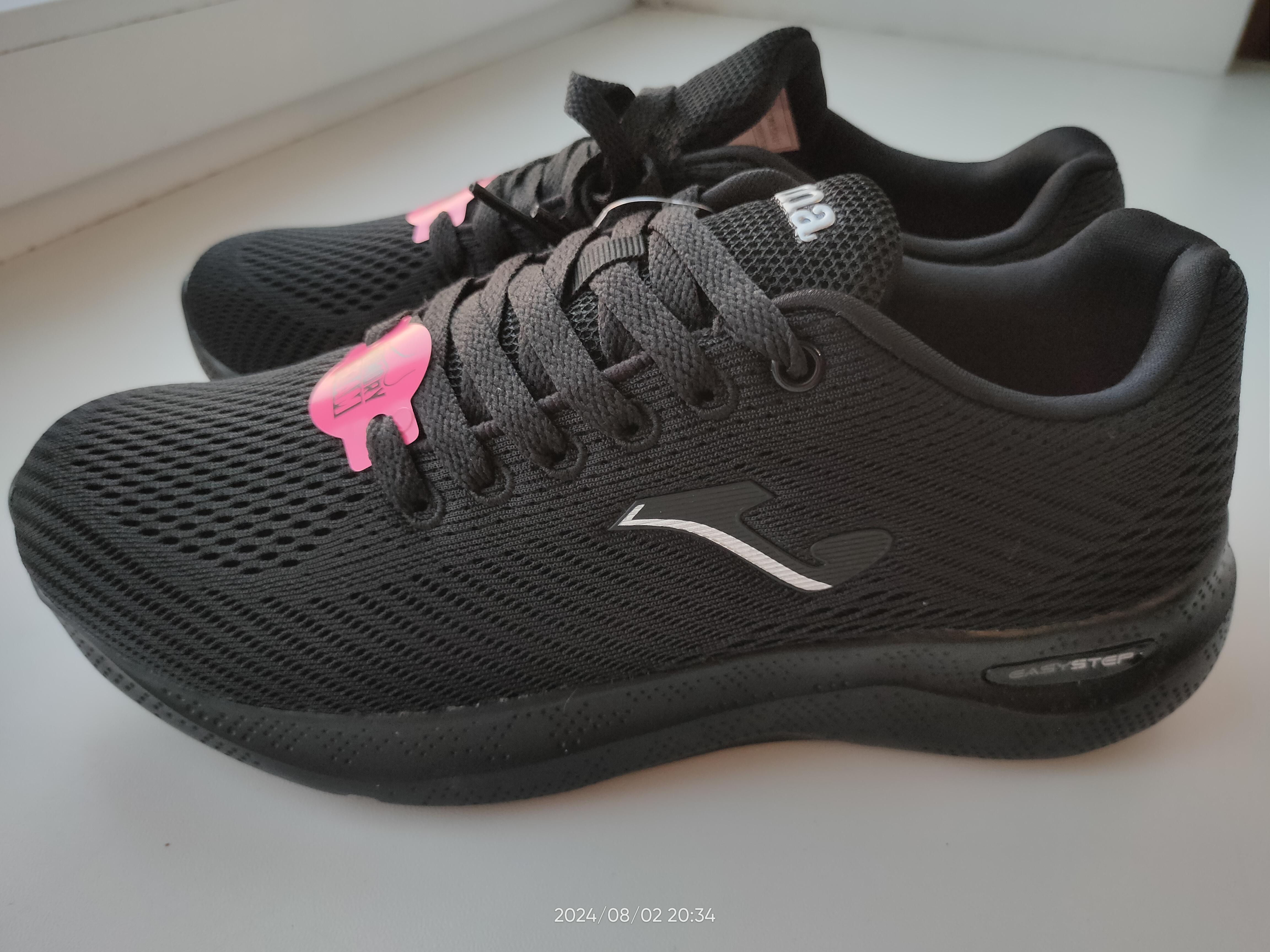 Кроссовки женские демисезонные Joma CCORLS2421 р.41 черные в реальных условиях использования от покупателя Александр.