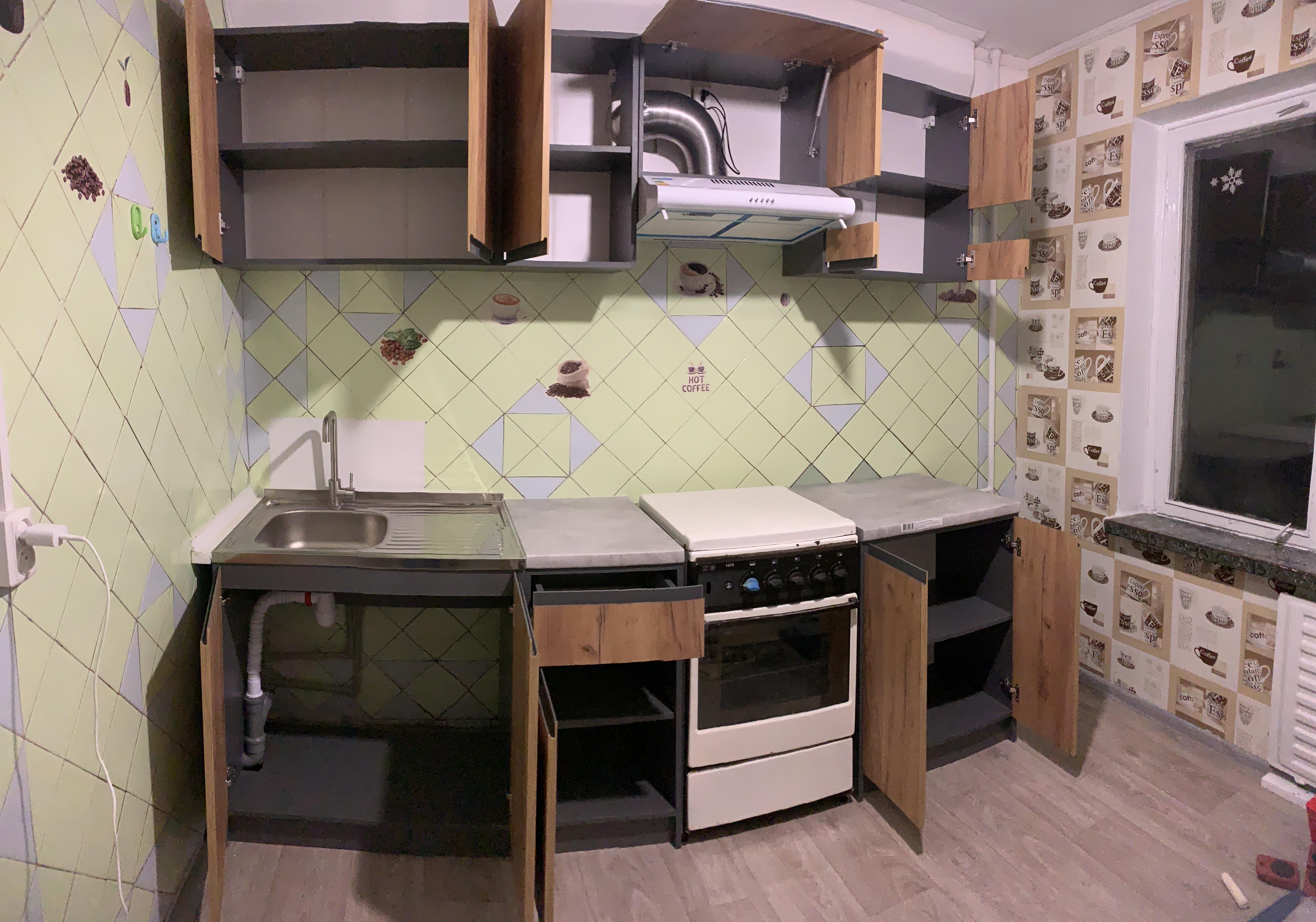 Кухня Катаріна Люкс 4 Грейд з ручкою J-pull ЛДСП 2,4 м у реальних умовах використання від покупця Сергей.