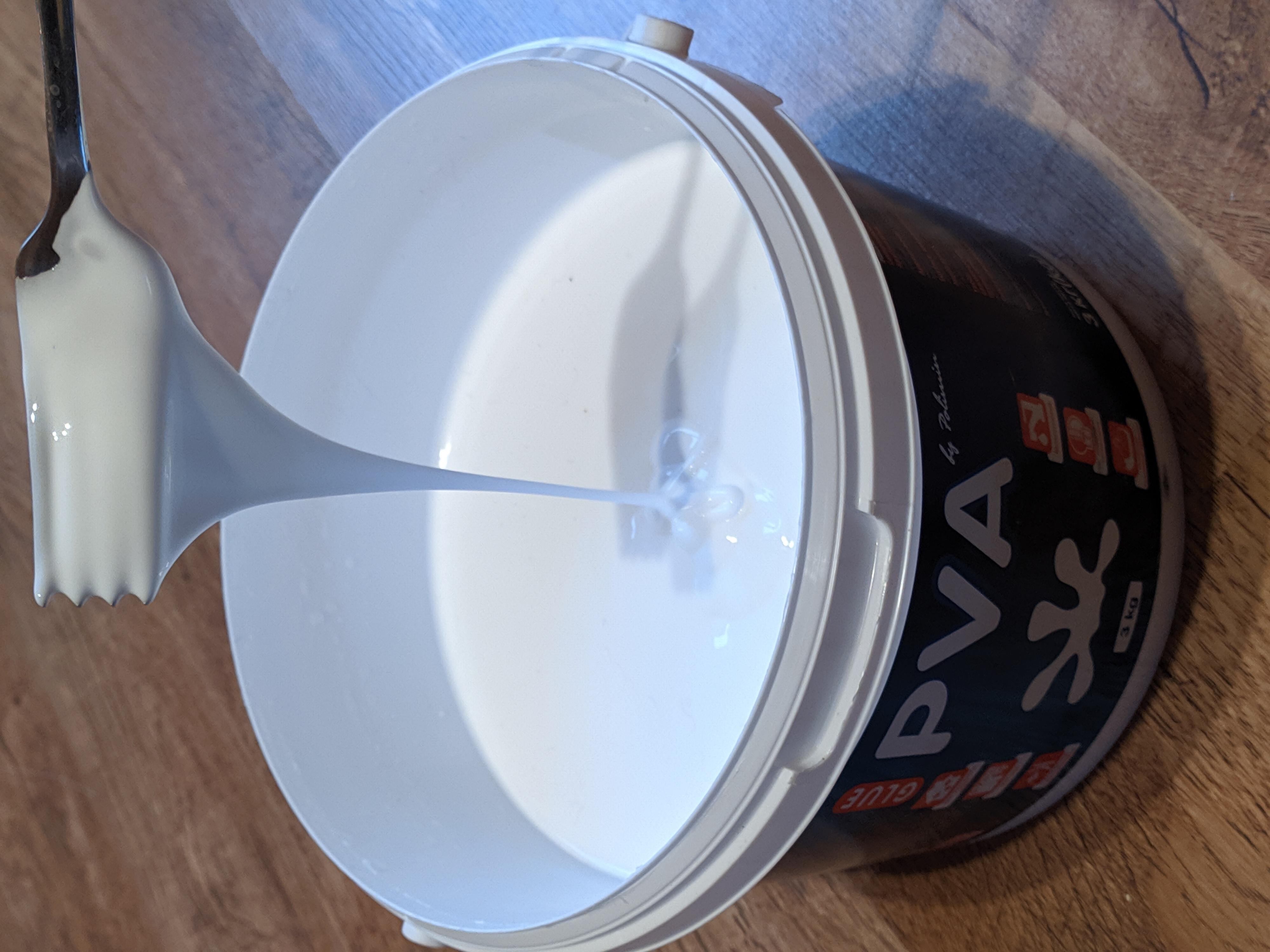 Клей ПВА Polimin модифицированный поливинилацетатный 3 кг в реальных условиях использования от покупателя Сигізмунд.