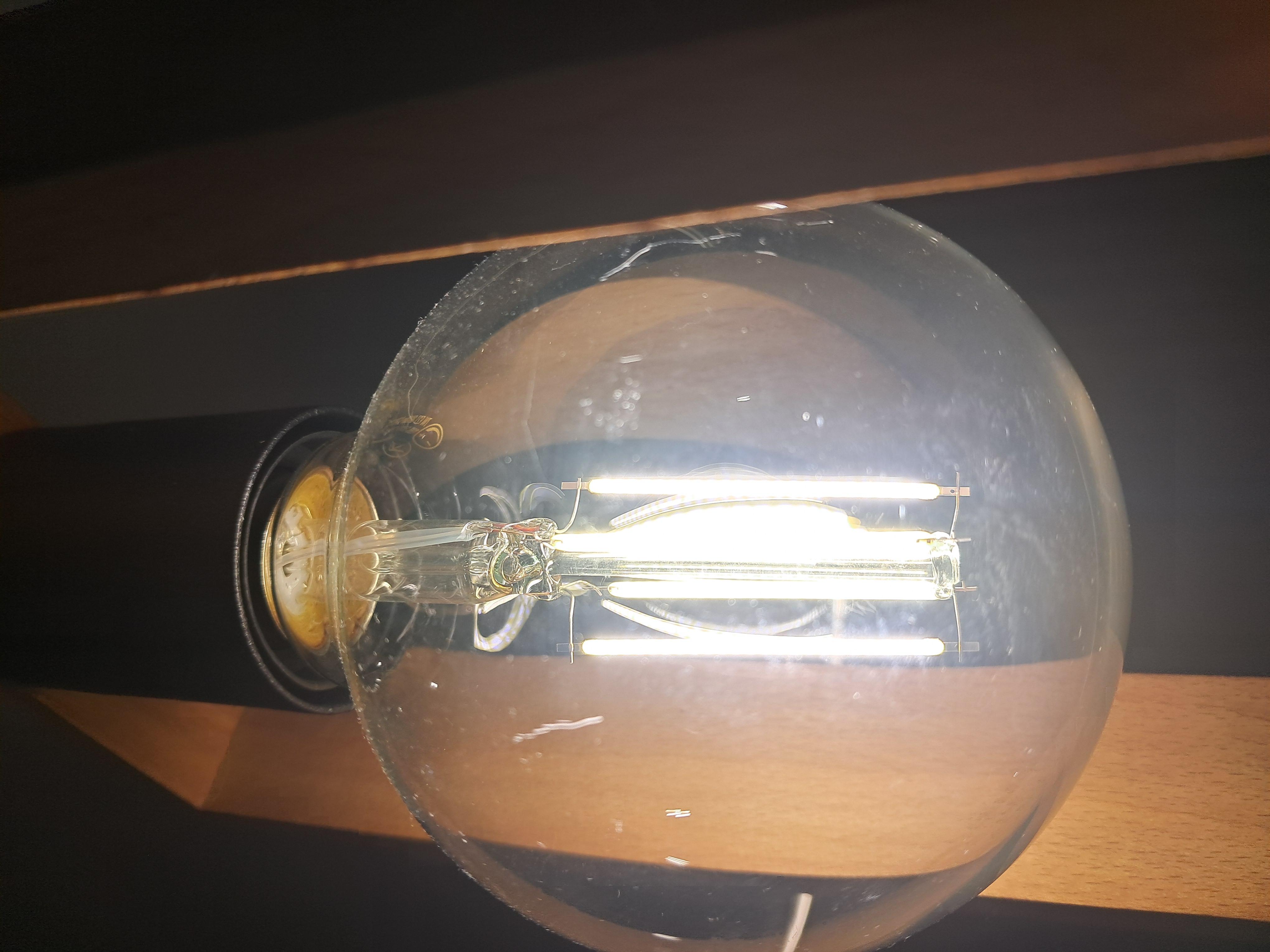 Светодиодная лампа Videx Filament G95FD 7W E27 4100K (VL-G95FD-07274) в реальных условиях использования от покупателя Альона.