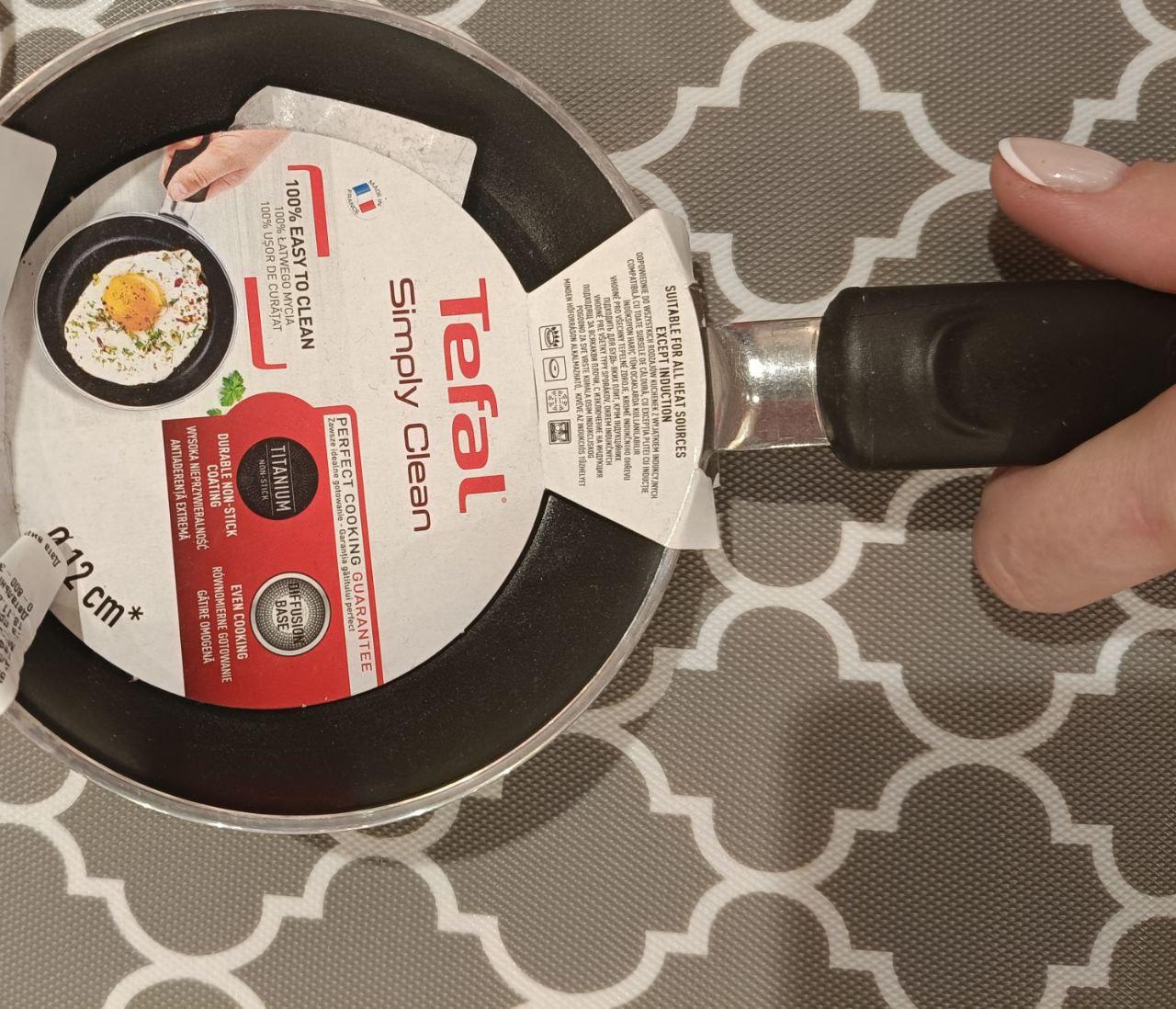 Сковорода Tefal 12 см Simply Clean B5670053 у реальних умовах використання від користувача Оксана Римарчук.