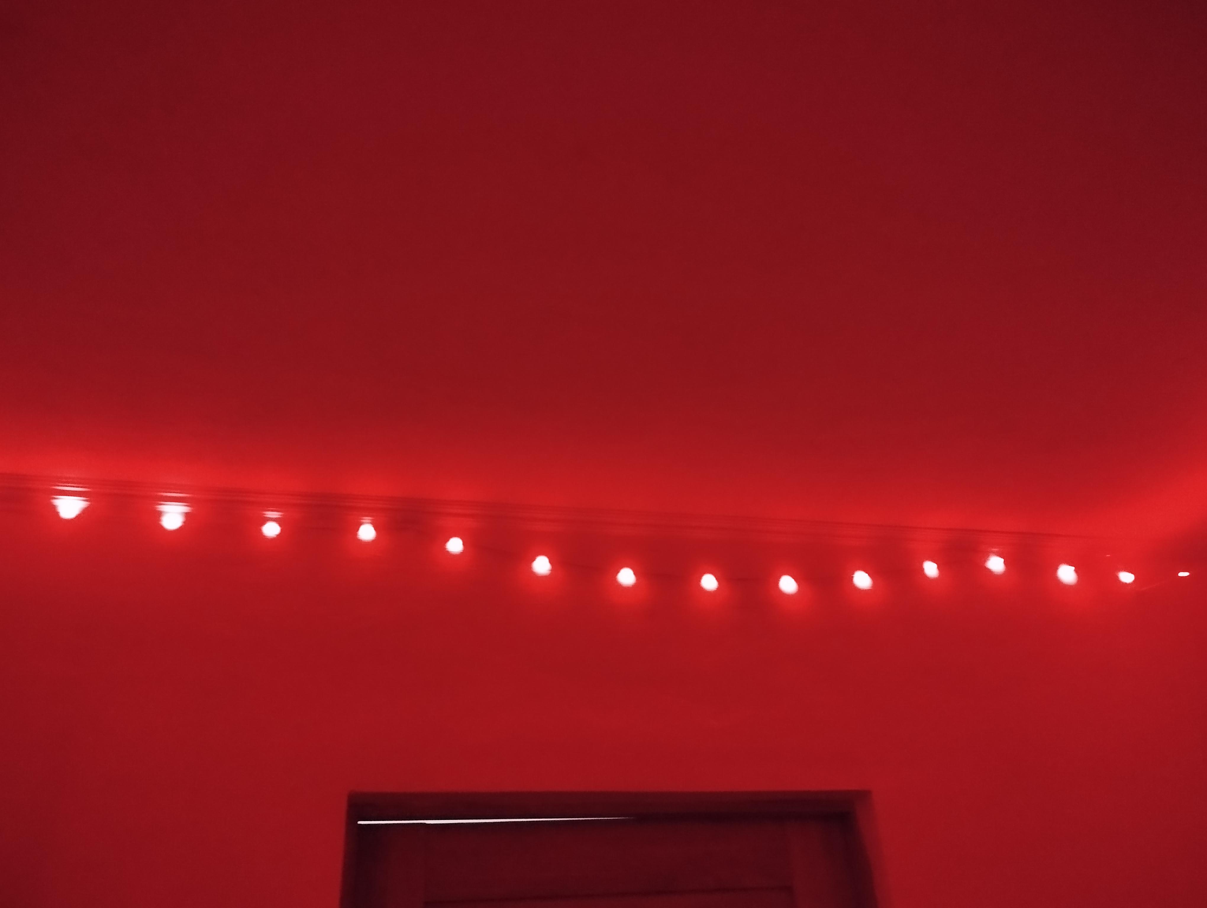 Стрічка світлодіодна з трьома режимами керування 10 м (AND-3000) у реальних умовах використання від покупця Анна.