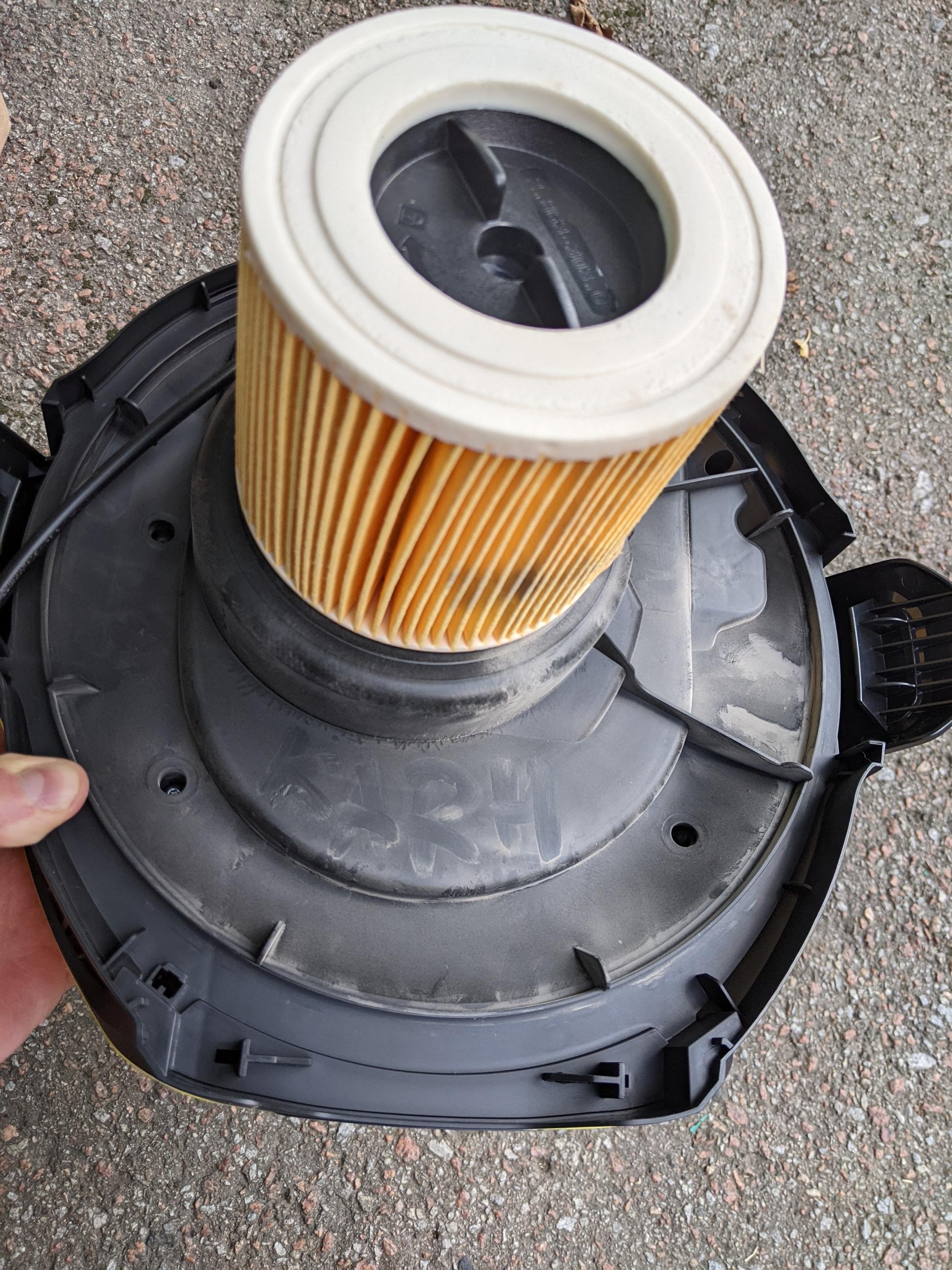 Пылесос хозяйственный Karcher WD 2 PLUS V-12/4/18/C 1.628-009.0 в реальных условиях использования от покупателя Олександр.