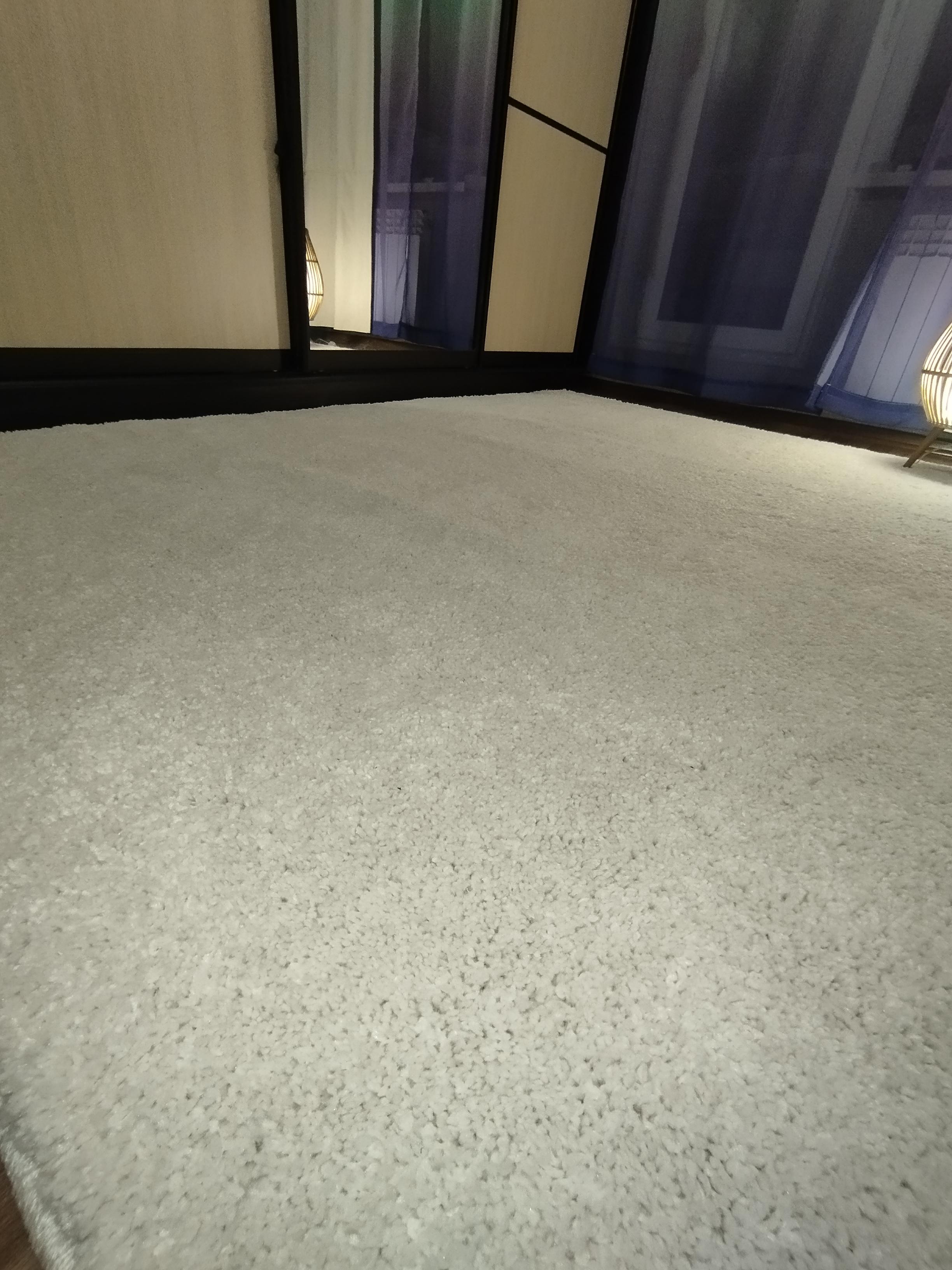 Ковер Karat Carpet Luxury 2x3 м White СТОК в реальных условиях использования от пользователя Юля.