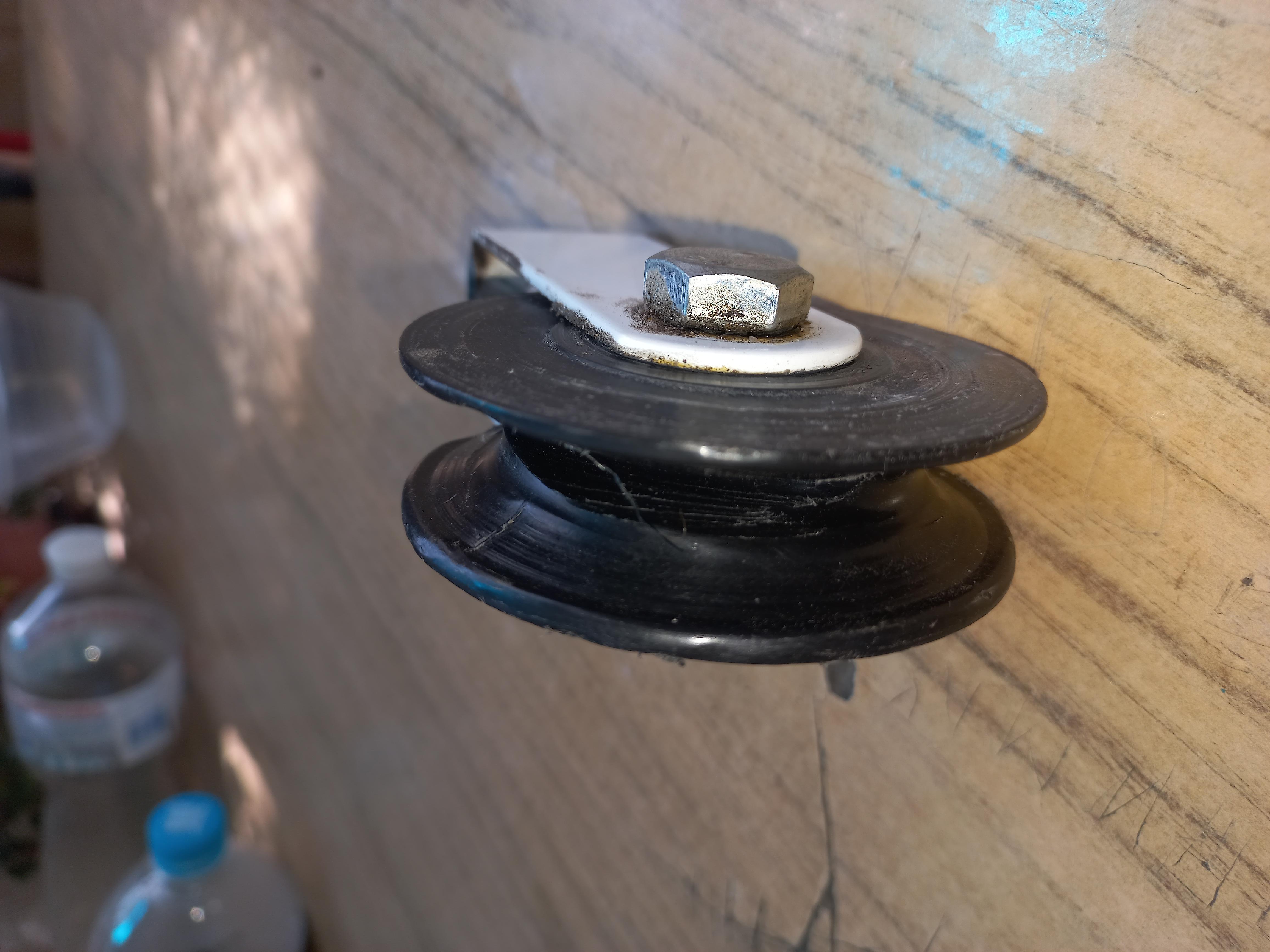 Блок одинарный 68 мм на подшипнике 68 мм порошковая краска в реальных условиях использования от пользователя Костянтин Колтунов.