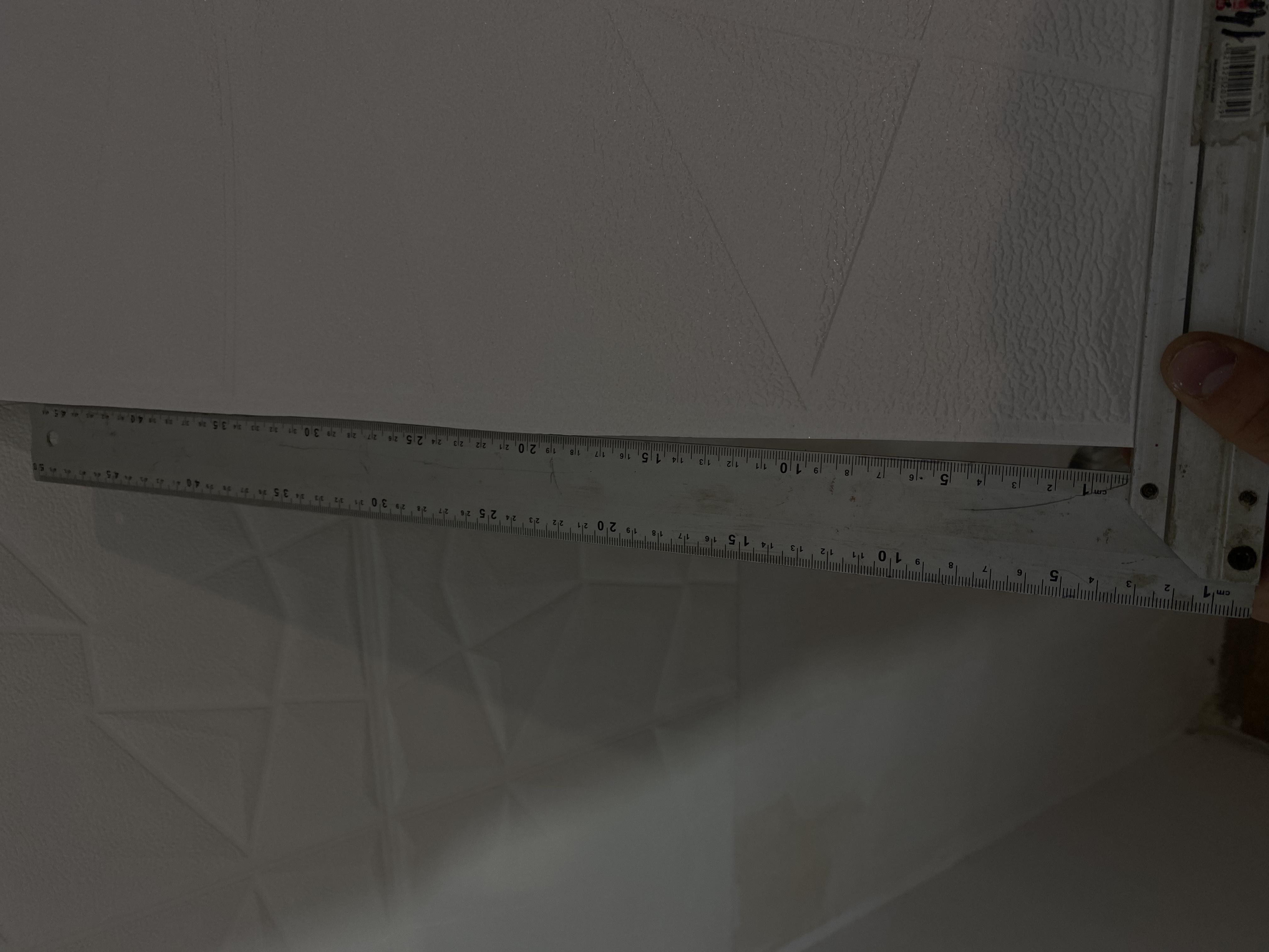 Панель 3D самоклеющаяся NNdesign для потолка абстракция Белый (7420156) в реальных условиях использования от покупателя Diana.