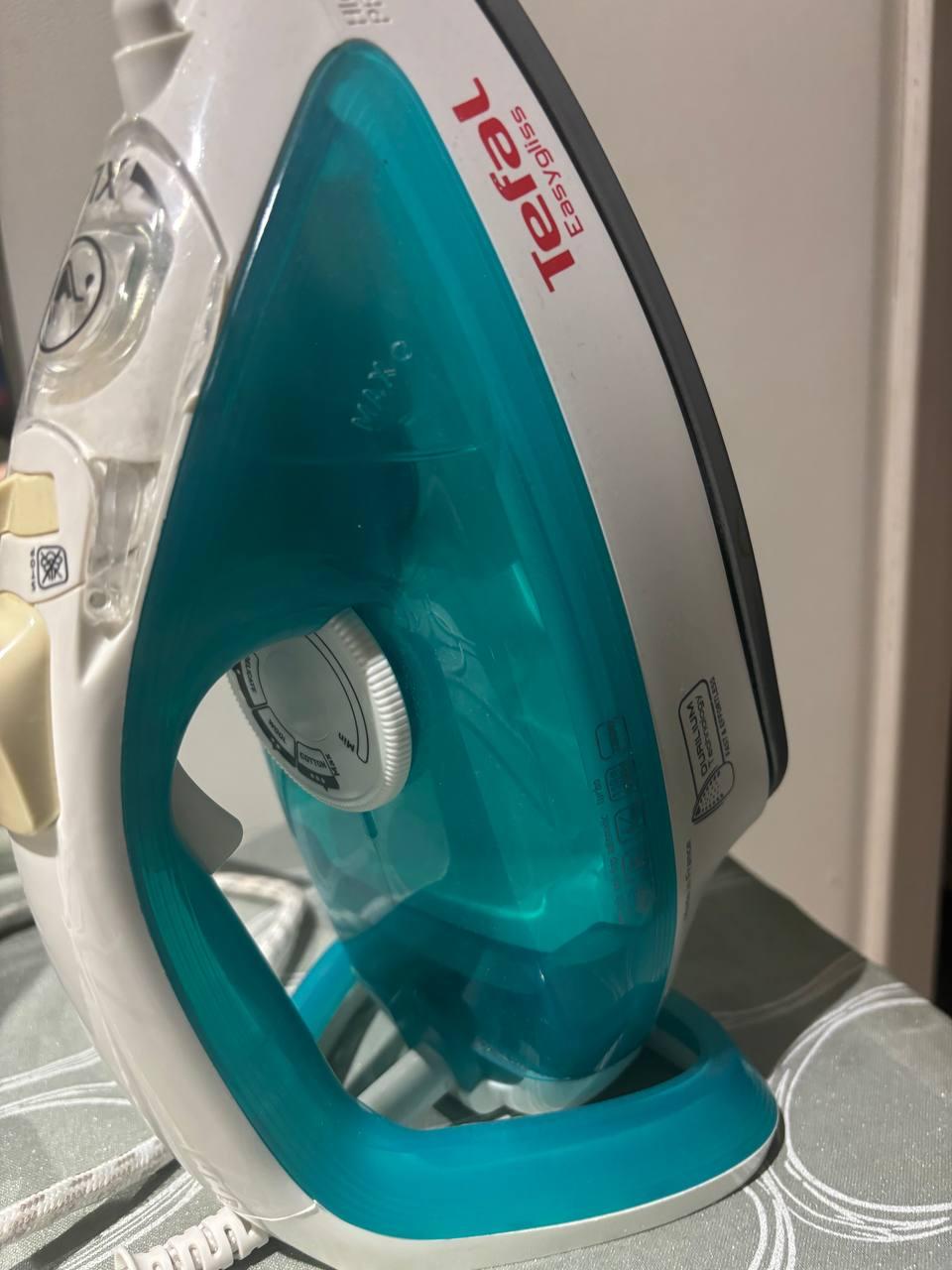 Фото: Утюг Tefal FV3910 E0, отправлено пользователем Оксана Лунь Утюг Tefal FV3910 E0 в реальных условиях использования от пользователя Оксана Лунь.