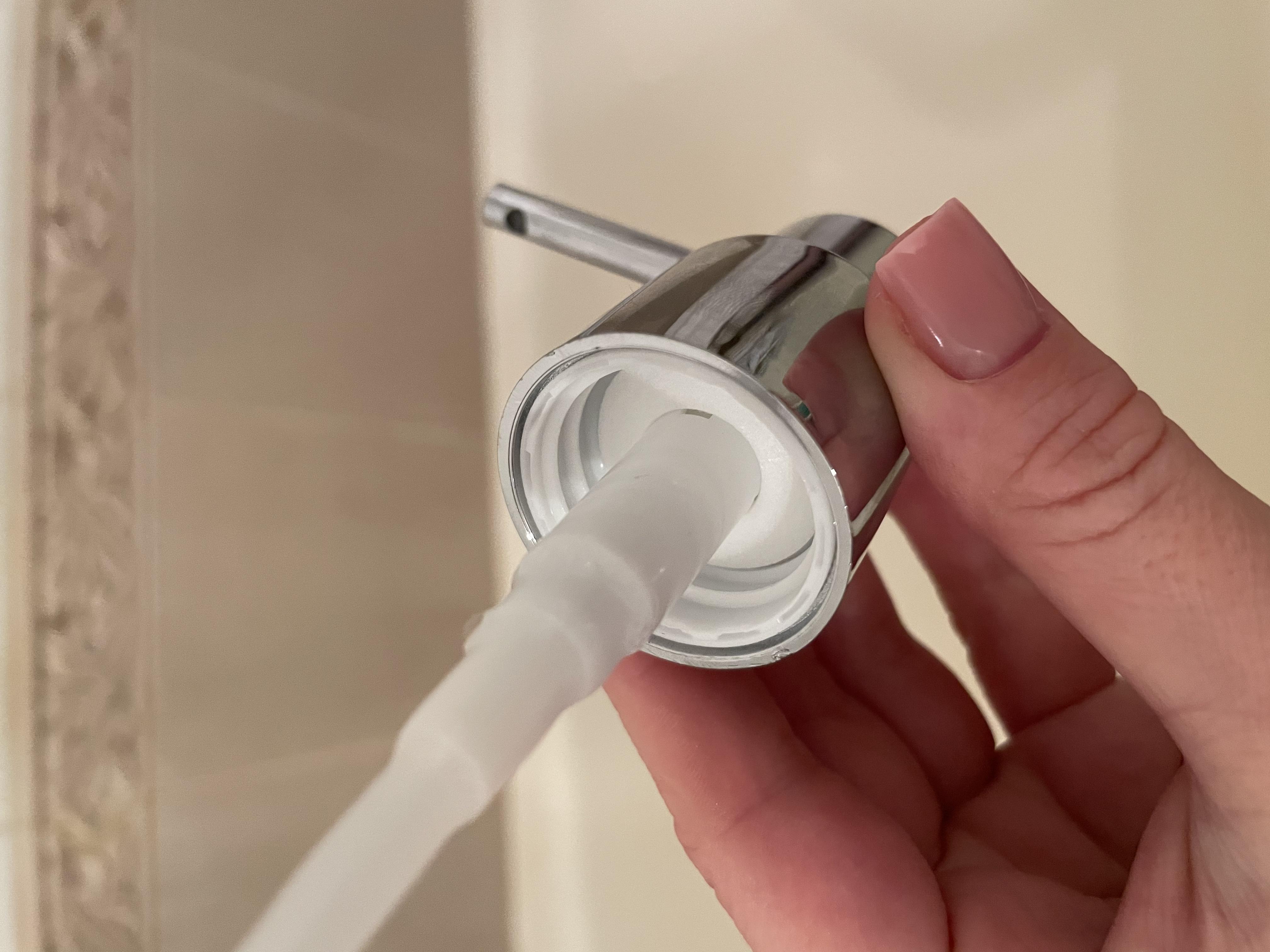 Дозатор змінний Trento 56027 у реальних умовах використання від покупця Анастасія.