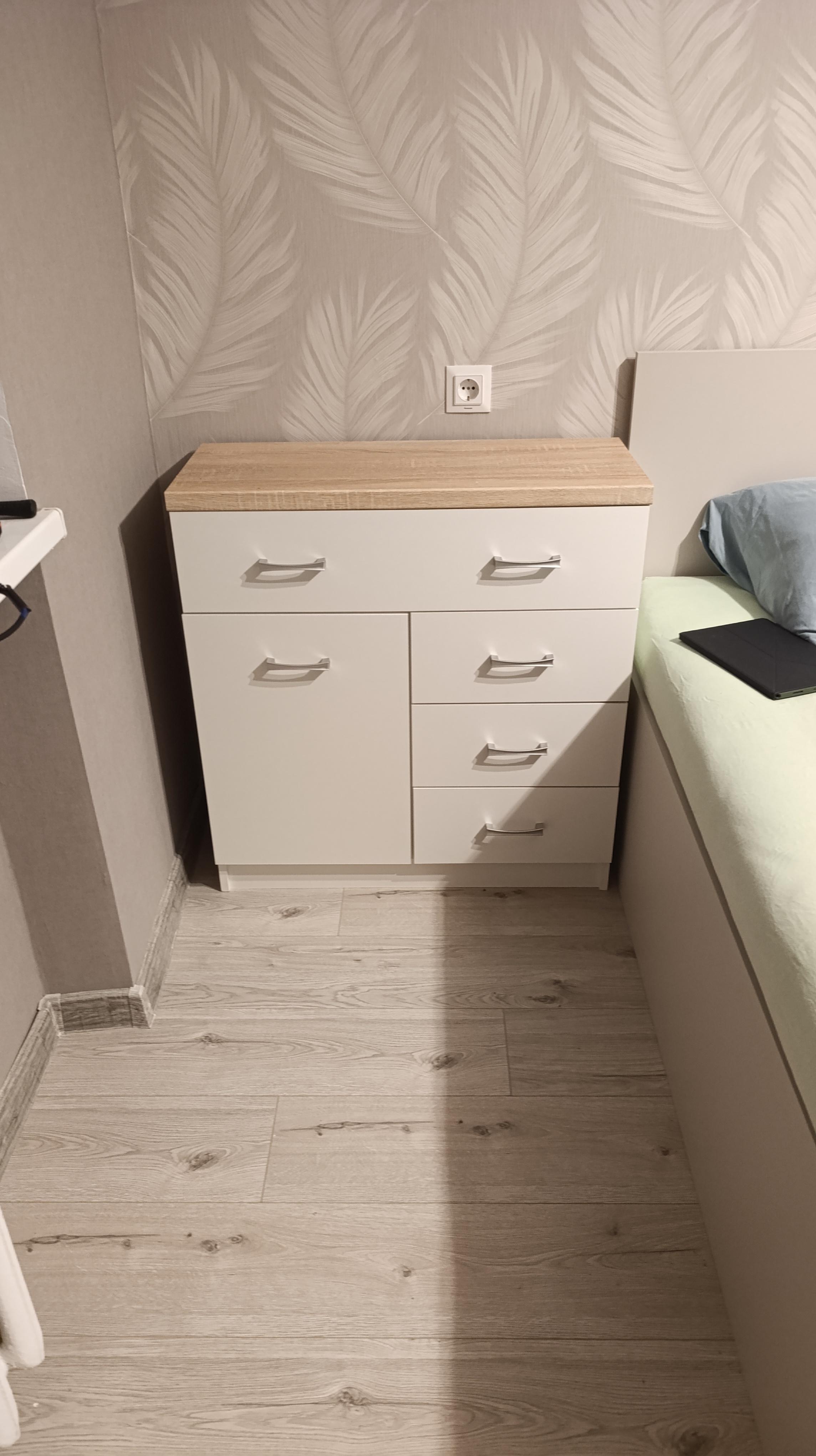 Комод VMV Holding Top Mix KOM 1D4S дуб сонома у реальних умовах використання від користувача Олена.