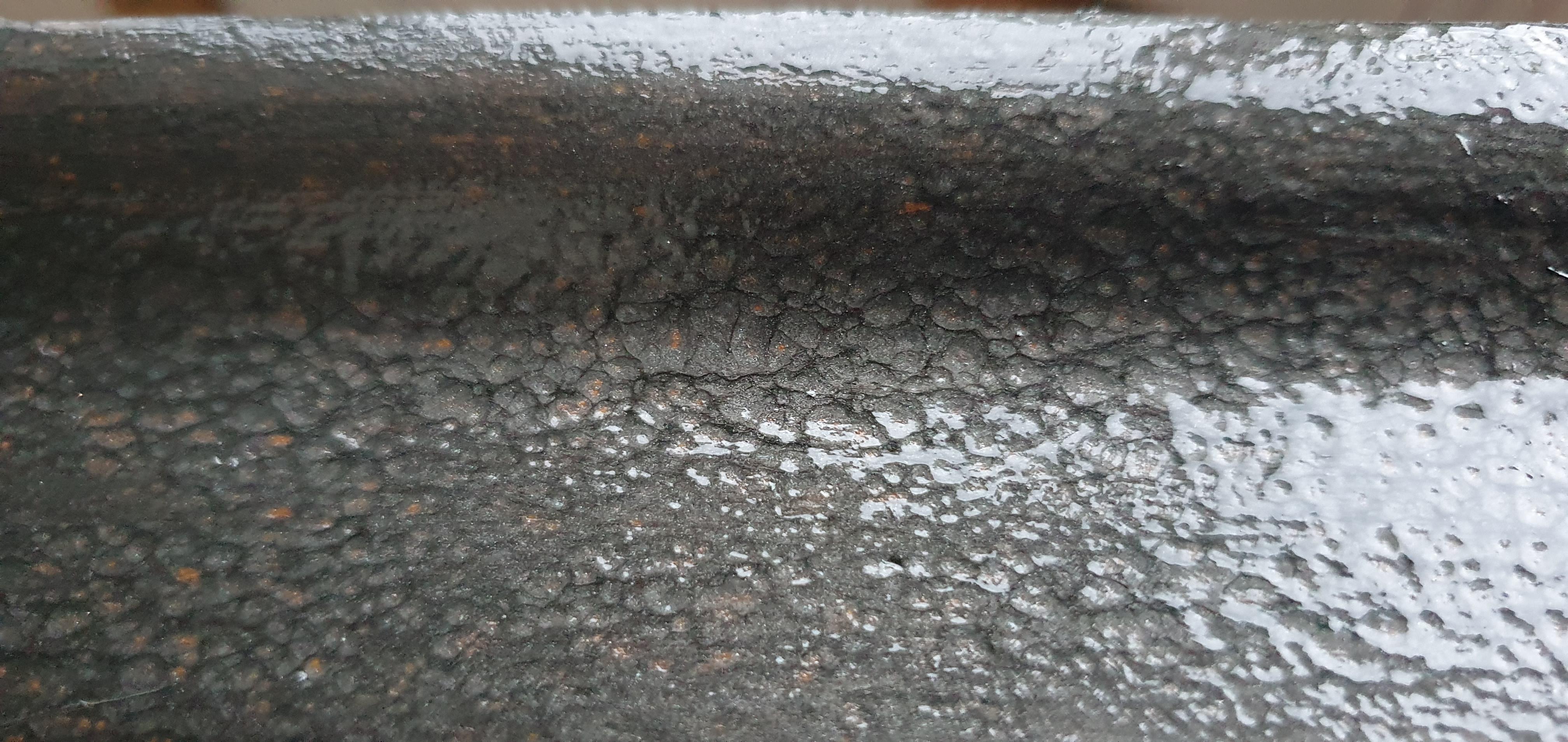 Эмаль антикоррозионная молотковая КОРАБЕЛЬНА 2 л Черный No101 (1378961748) в реальных условиях использования от пользователя Аліна Волкова.