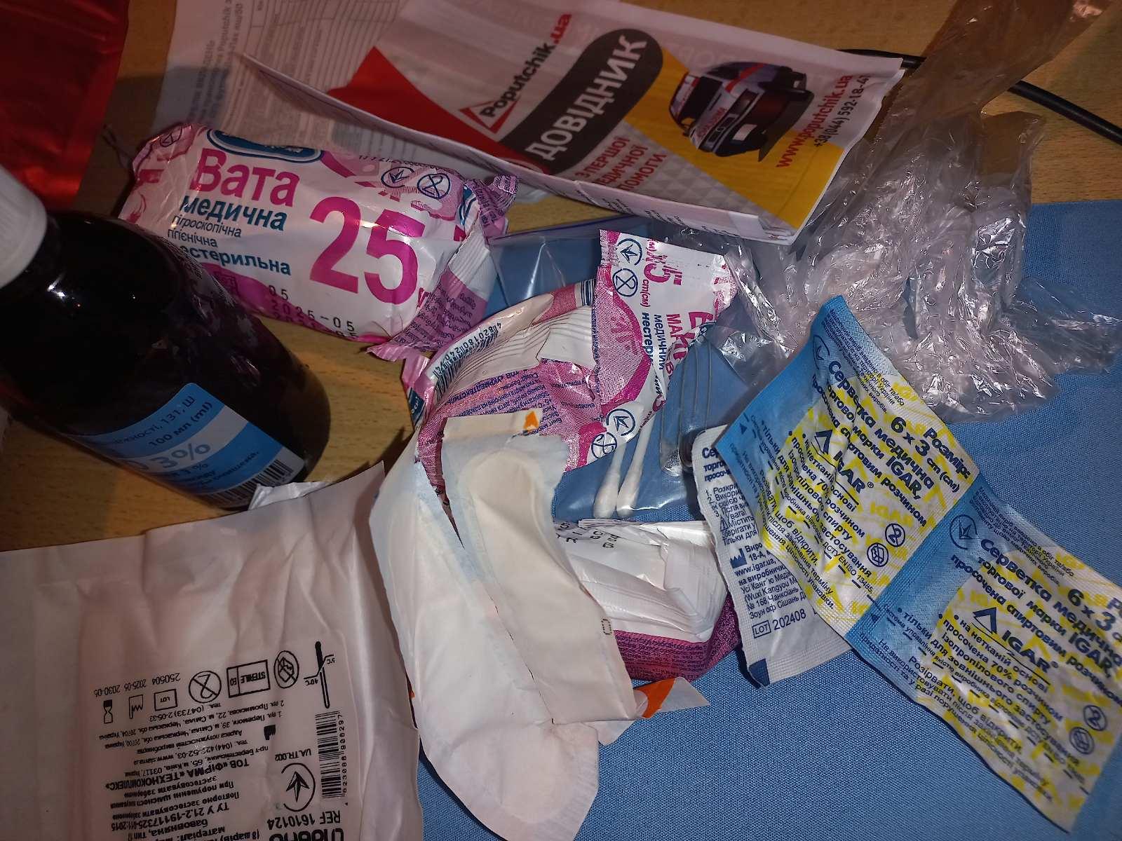 Аптечка медицинская Poputchik Транспортная согласно ТУ У 21.2-35975233-001:2018 (02-001-ДП) в реальных условиях использования от пользователя Олег Анатолійович.