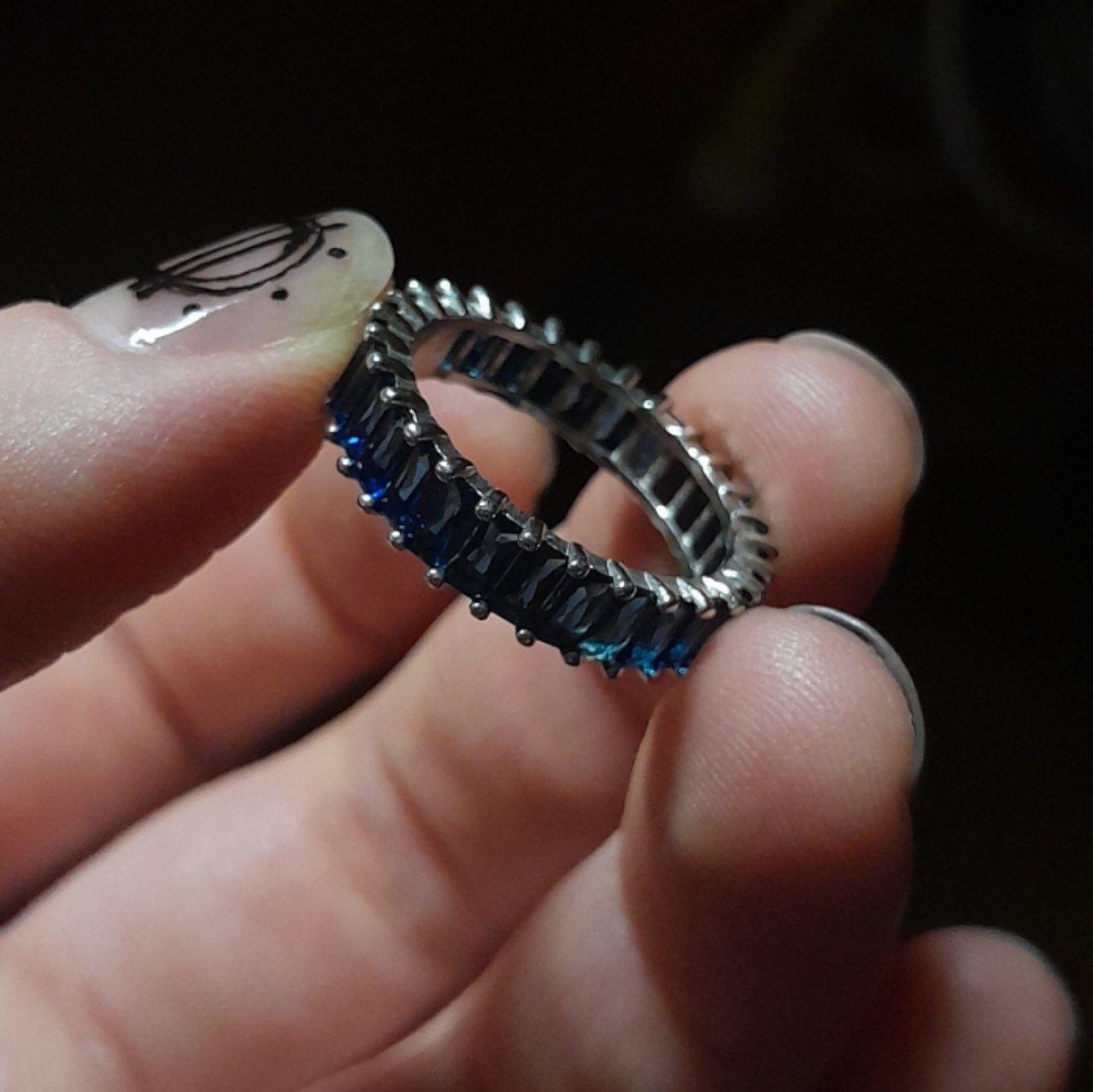 Фото: Каблучка срібна Umax 10602s р. 17 мм (22520591), надіслане покупцем Вікторія Каблучка срібна Umax 10602s р. 17 мм (22520591) у реальних умовах використання від покупця Вікторія.