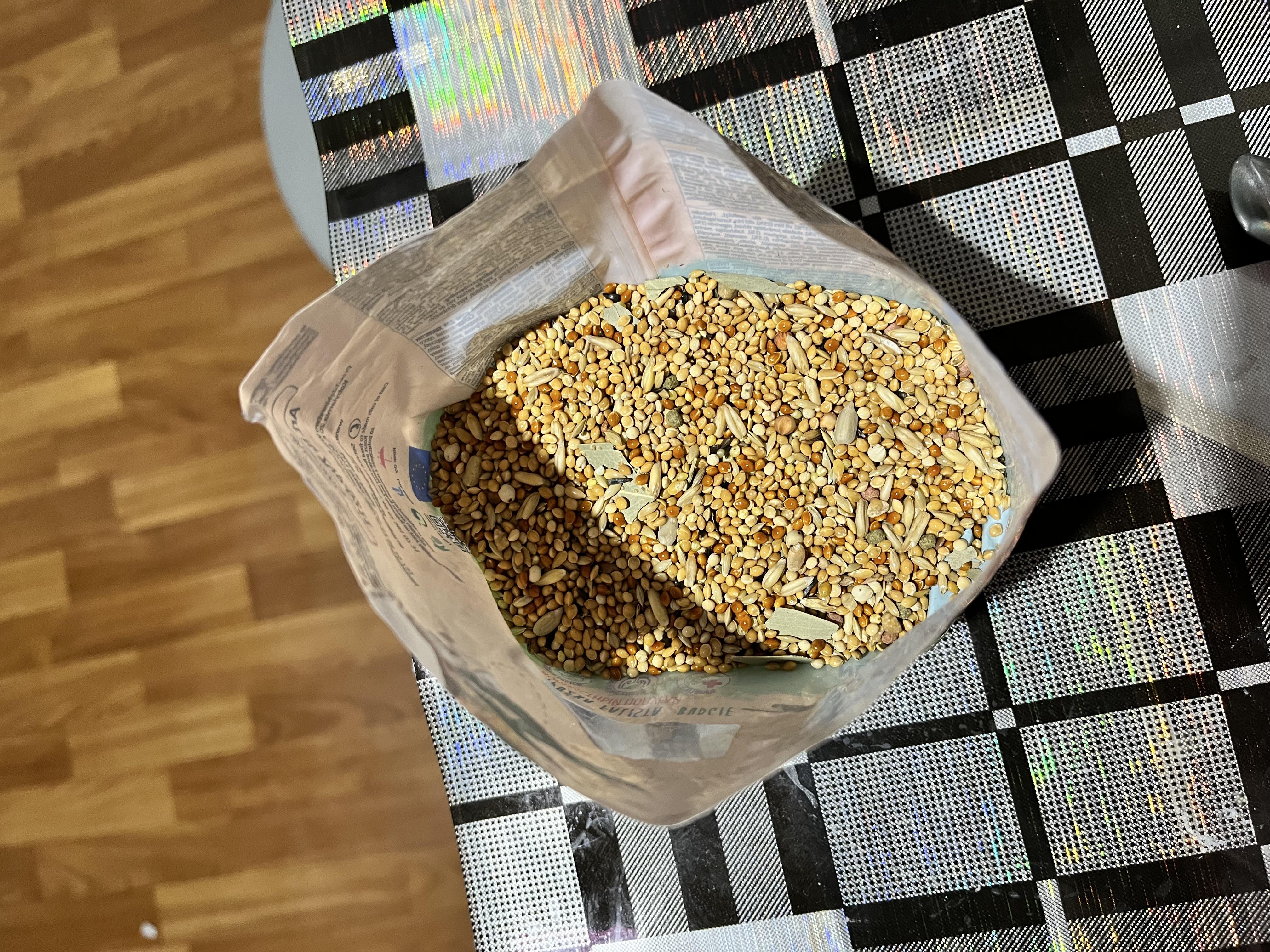 Корм Vitapol Karma 500 г 0211 в реальных условиях использования от покупателя Аня.