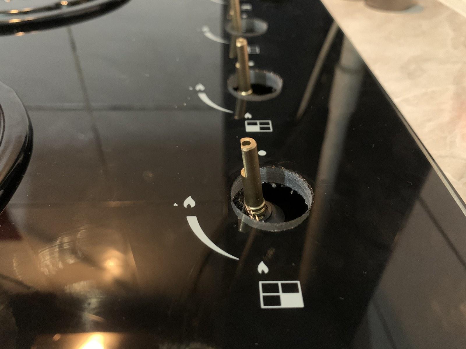 Варочная панель газовая Centramax G 4004 B в реальных условиях использования от покупателя Анна Мельничук.