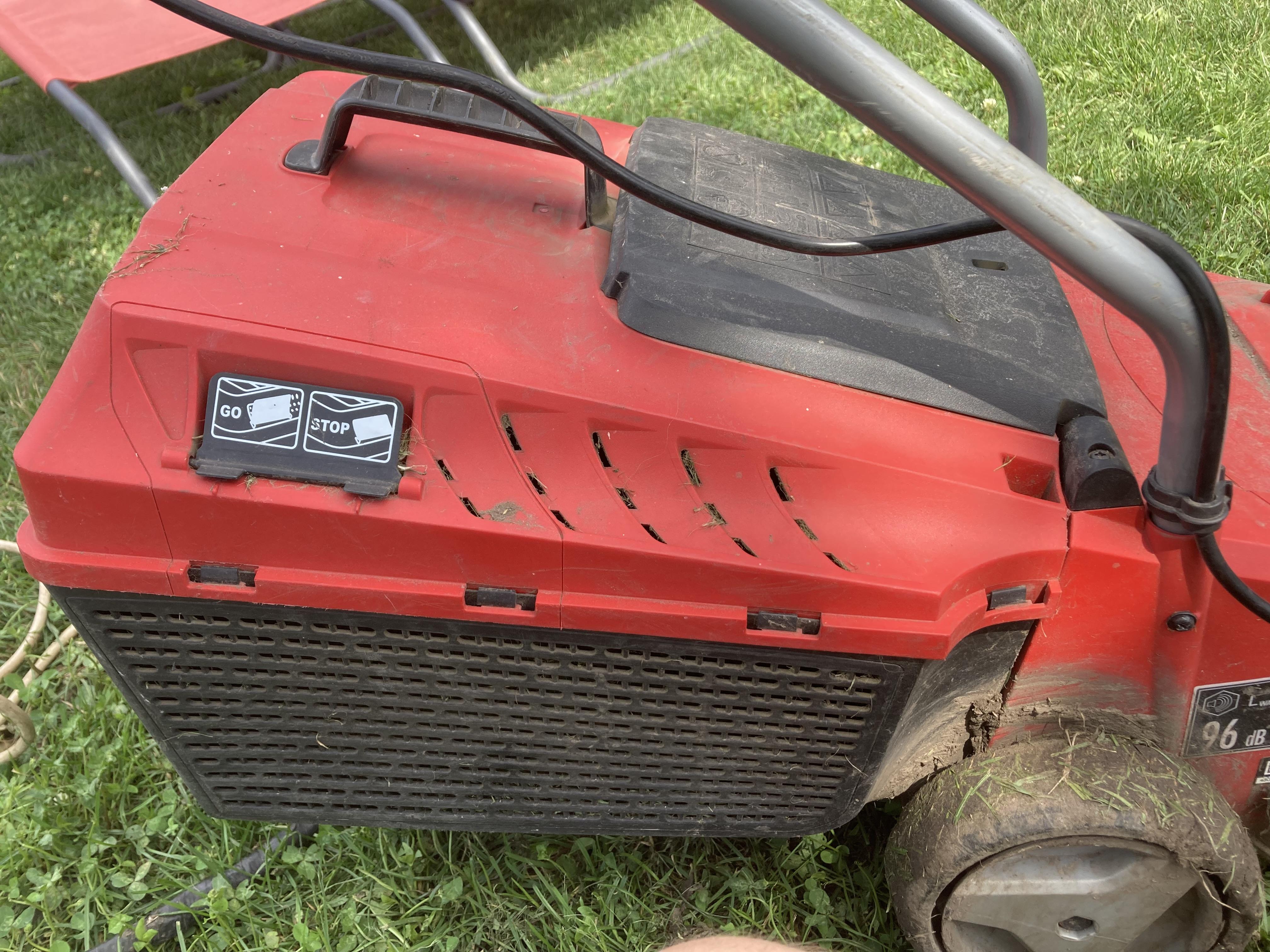Фото: Газонокосилка электрическая Einhell GC-EM 1032 3400257, отправлено пользователем Олег Газонокосилка электрическая Einhell GC-EM 1032 3400257 в реальных условиях использования от пользователя Олег.