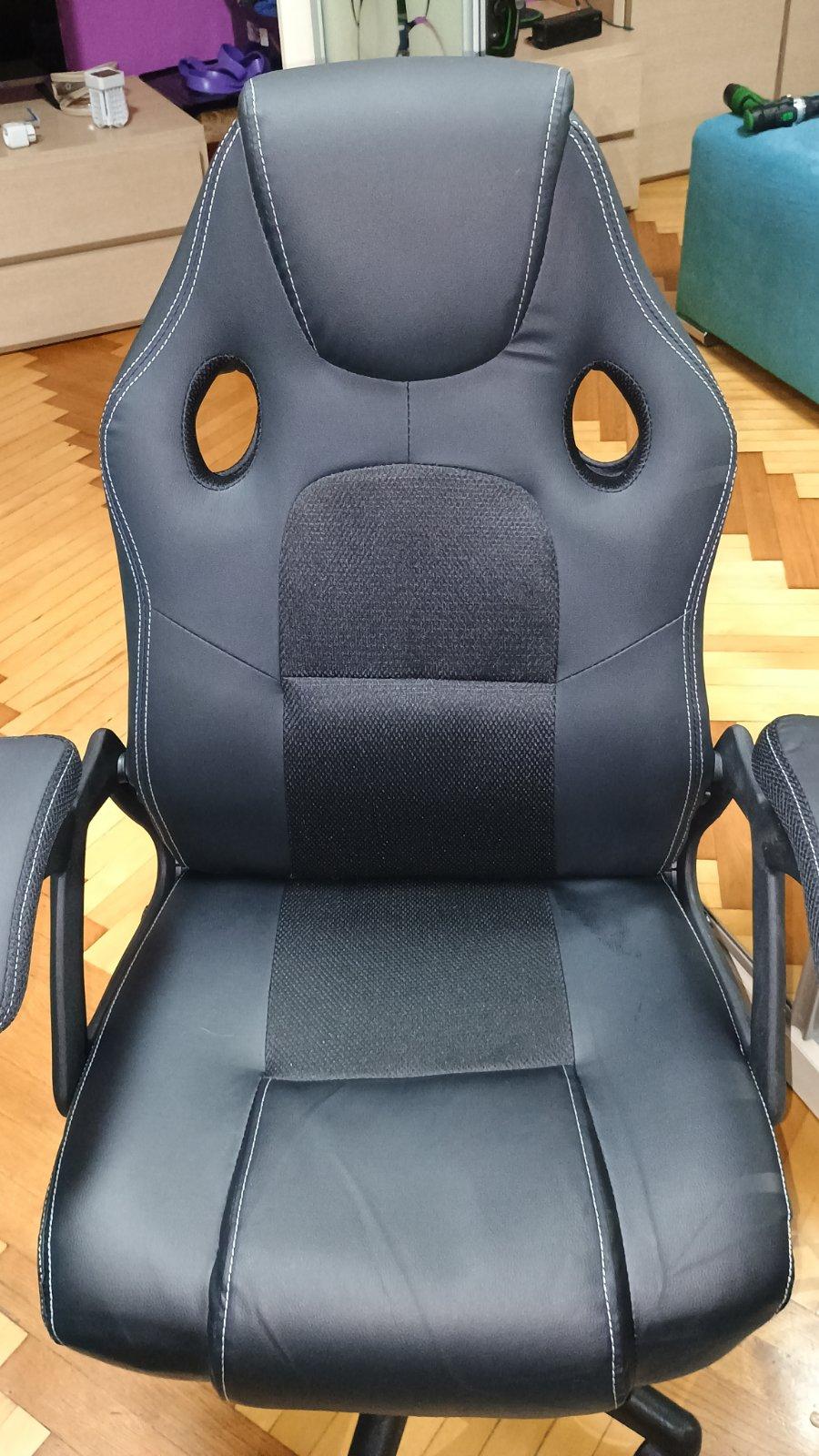 Фото: Кресло геймерское Bonro YS-6056 Синий (3910), отправлено пользователем Пальчун Кресло геймерское Bonro YS-6056 Синий (3910) в реальных условиях использования от пользователя Пальчун.