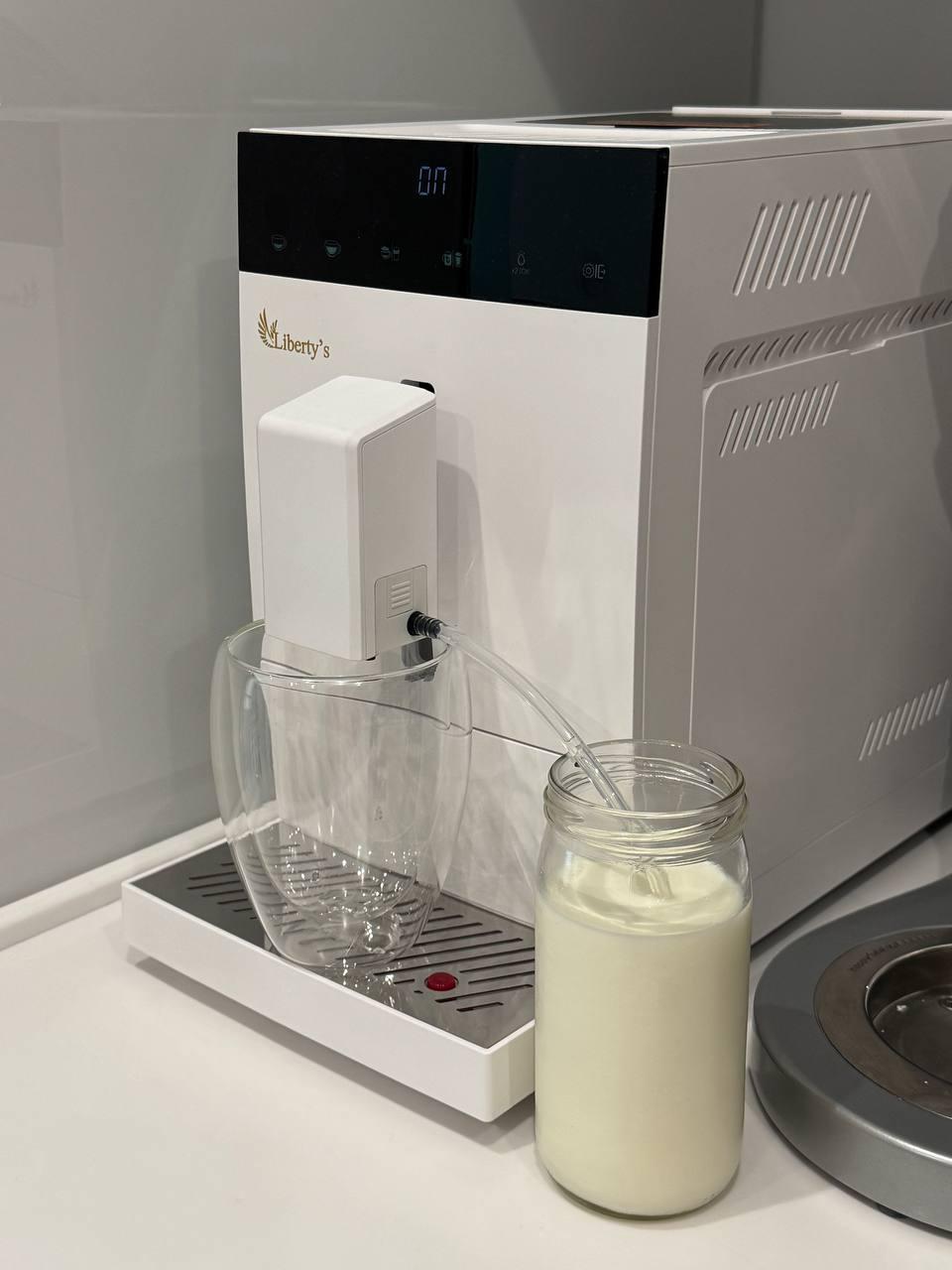 Кофемашина LIBERTY`S RM-A20S Libera Plus белая в реальных условиях использования от покупателя Аркадій.