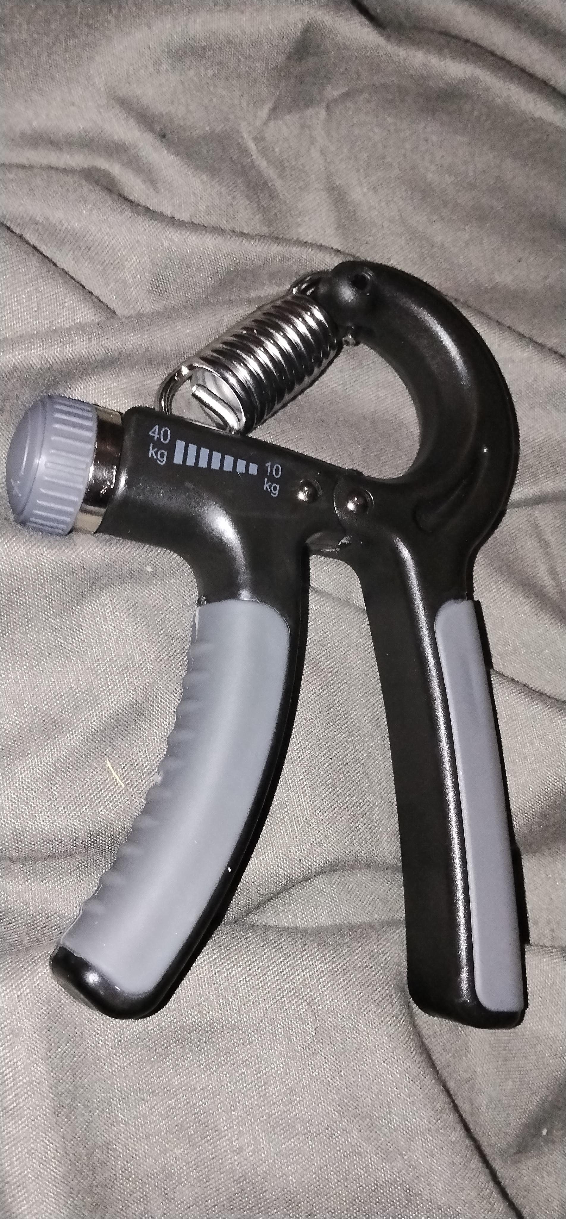 Эспандер Energetics Adjustable Handgrip 1.0 270685-901050 черный в реальных условиях использования от пользователя Віталій.