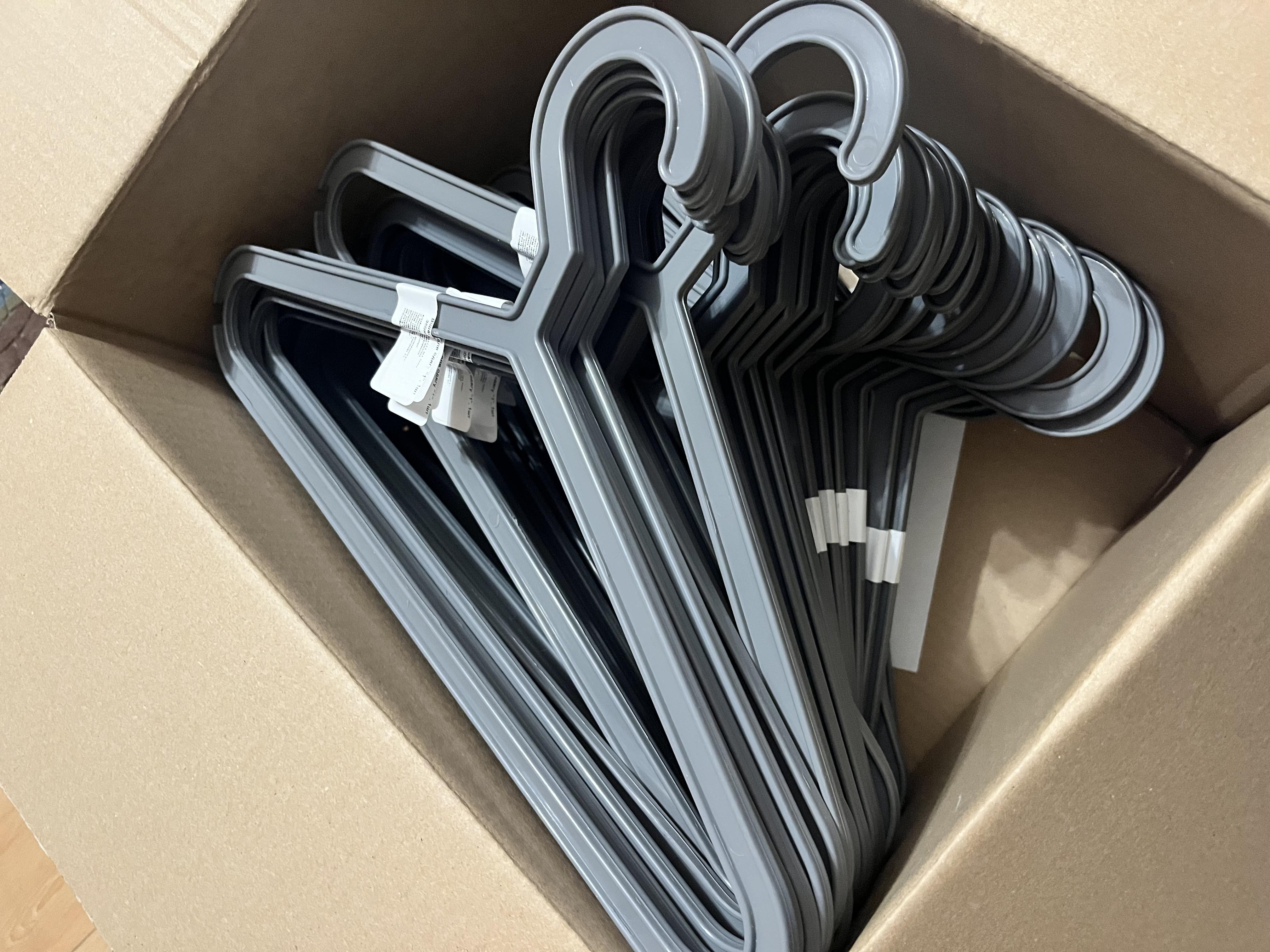 Фото: Вешалка для одежды MTM 1 эконом 40х23 см 5 шт. (MTM-4177), отправлено покупателем Виктория Вешалка для одежды MTM 1 эконом 40х23 см 5 шт. (MTM-4177) в реальных условиях использования от покупателя Виктория.