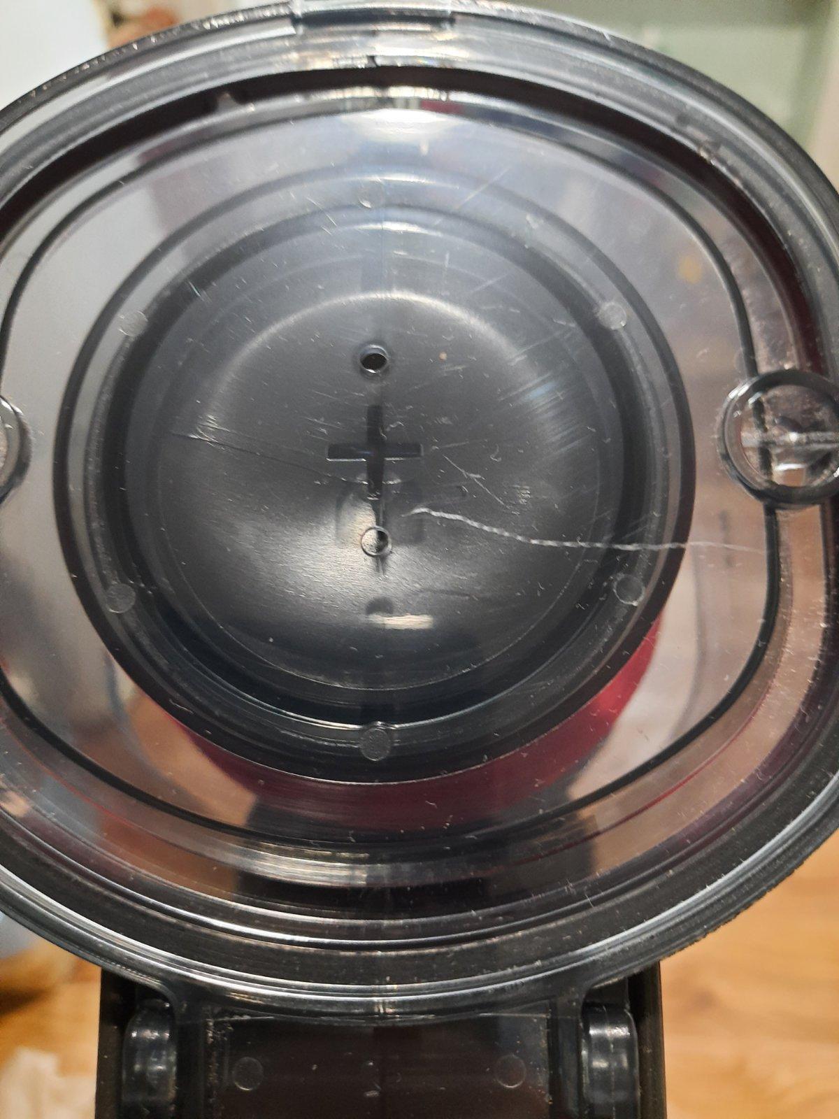 Пилосос Rainberg RB-2265 вакуумний вертикальний 600 Вт (tf7412) у реальних умовах використання від покупця Володимир.