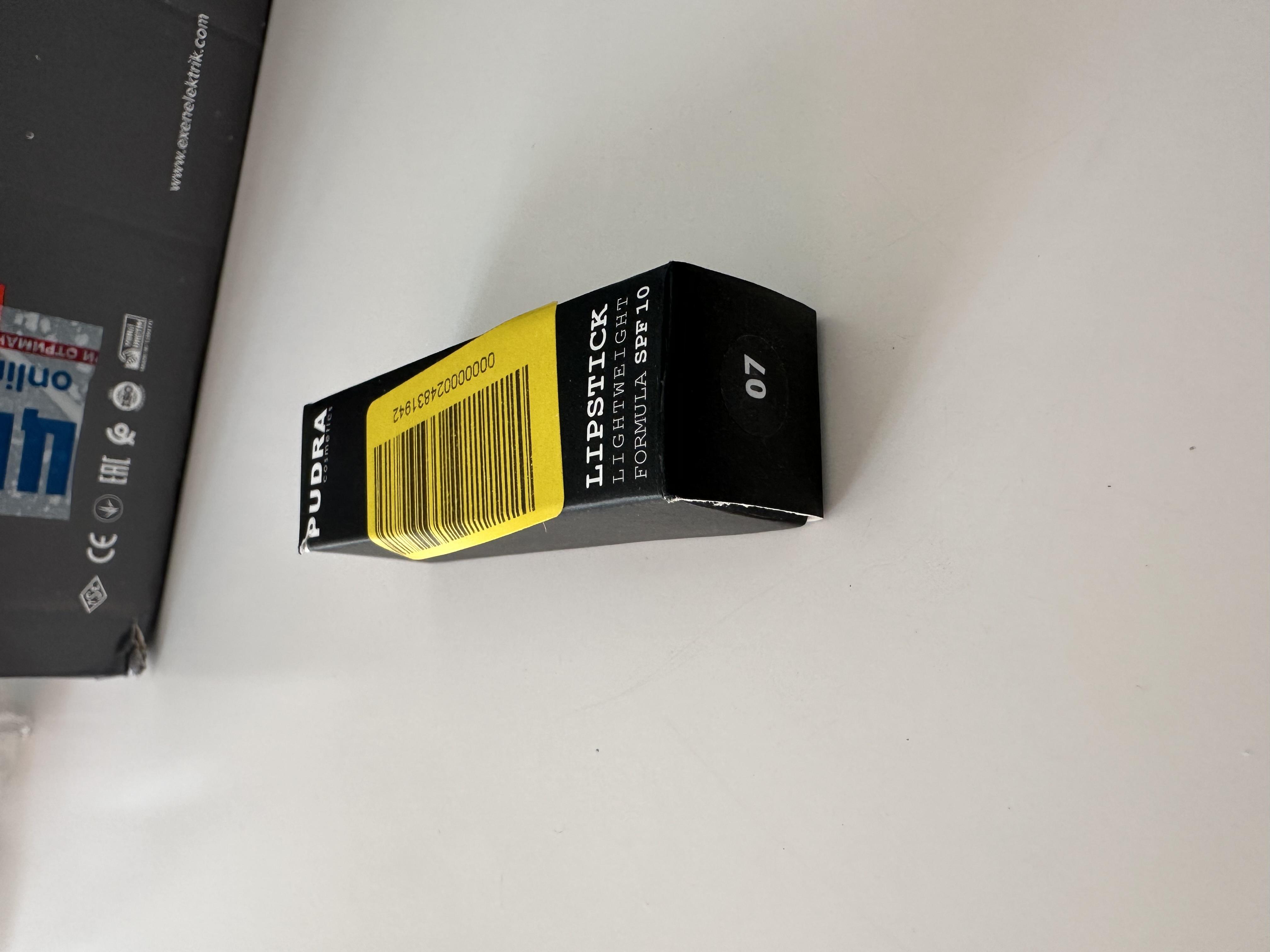 Помада губна Pudra Cosmetics Spiced coral 11 4,5 г у реальних умовах використання від користувача Ольга.