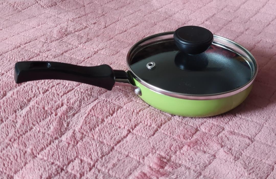 Крышка для сковородки A-Plus 20 см (20GL) в реальных условиях использования от пользователя Євгенія.