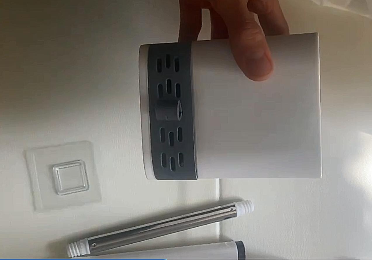 Ершик для унитаза силиконовый с креплением на стену Белый (19140924) в реальных условиях использования от покупателя Петишин Олег.