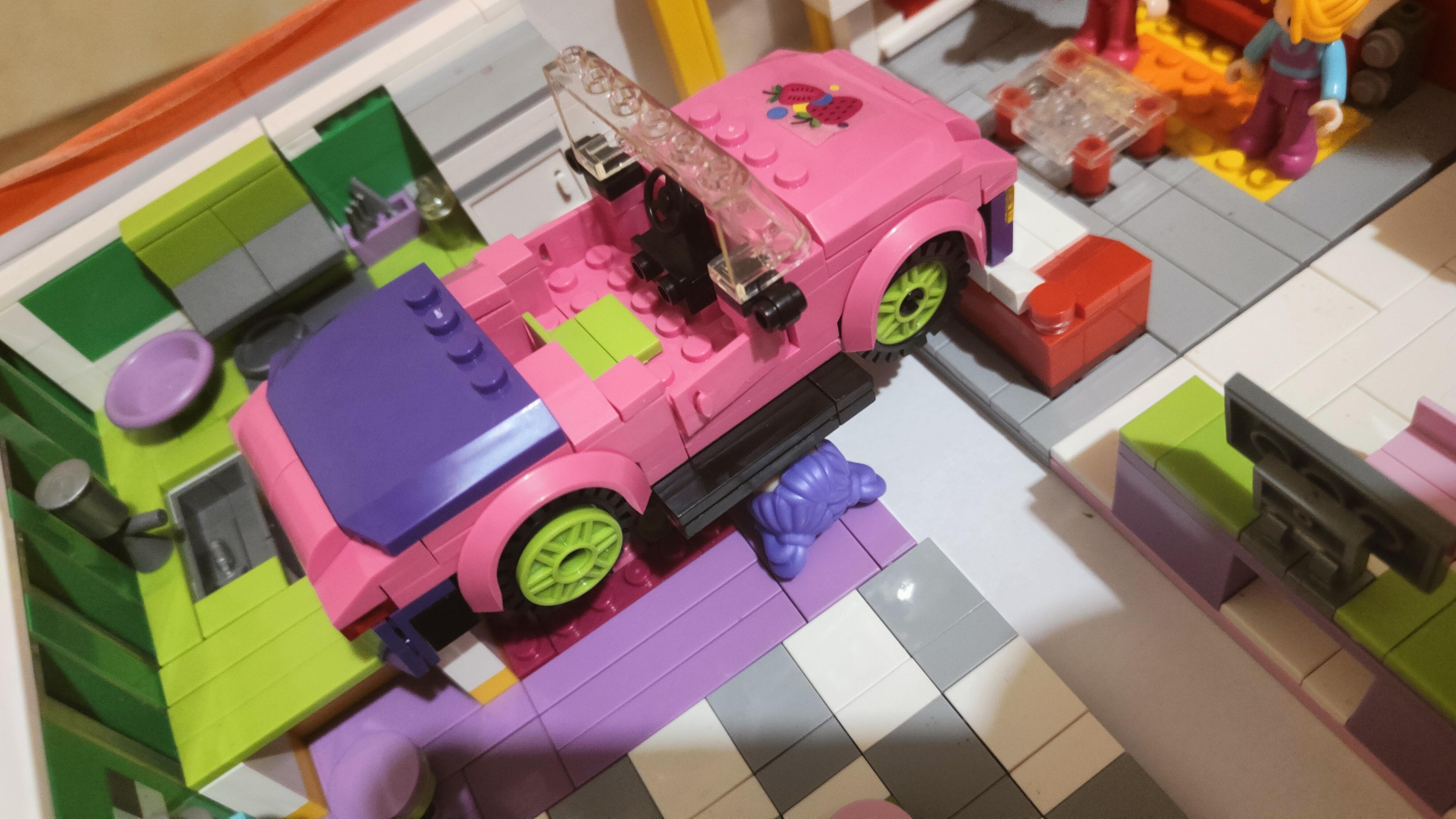 Конструктор Iblock JUNIOR KH08/012/01 в реальных условиях использования от пользователя Лариса Матвієнко.