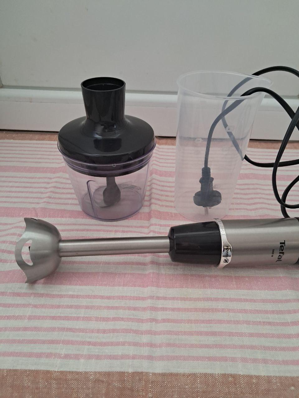 Блендер погружной Tefal Quickchef + HB67E830 в реальных условиях использования от пользователя Юлія Баранова.