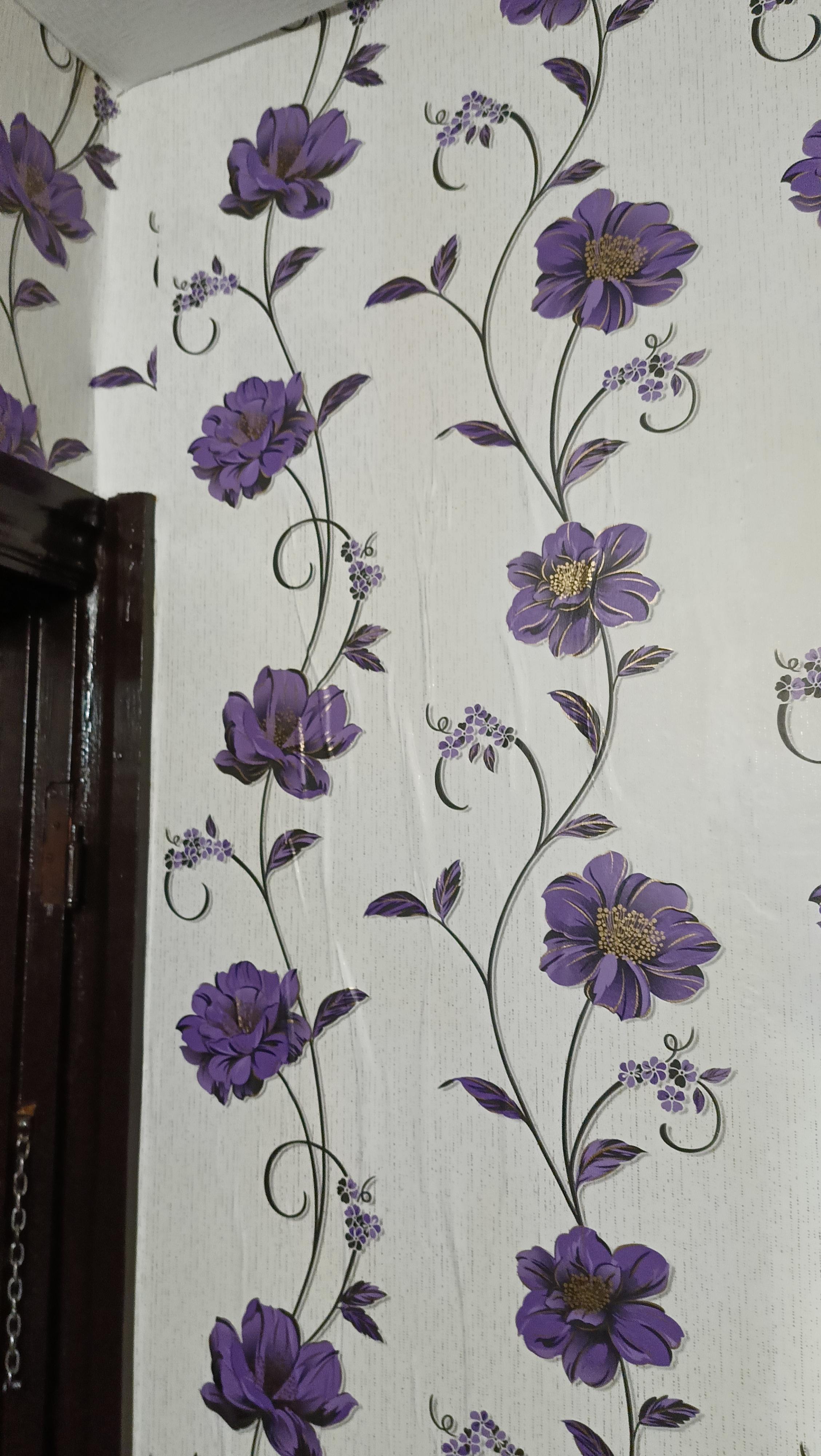 Шпалери паперові Континент Демі Бузкові квіти/Білий фон (1267) у реальних умовах використання від користувача Тетяна.