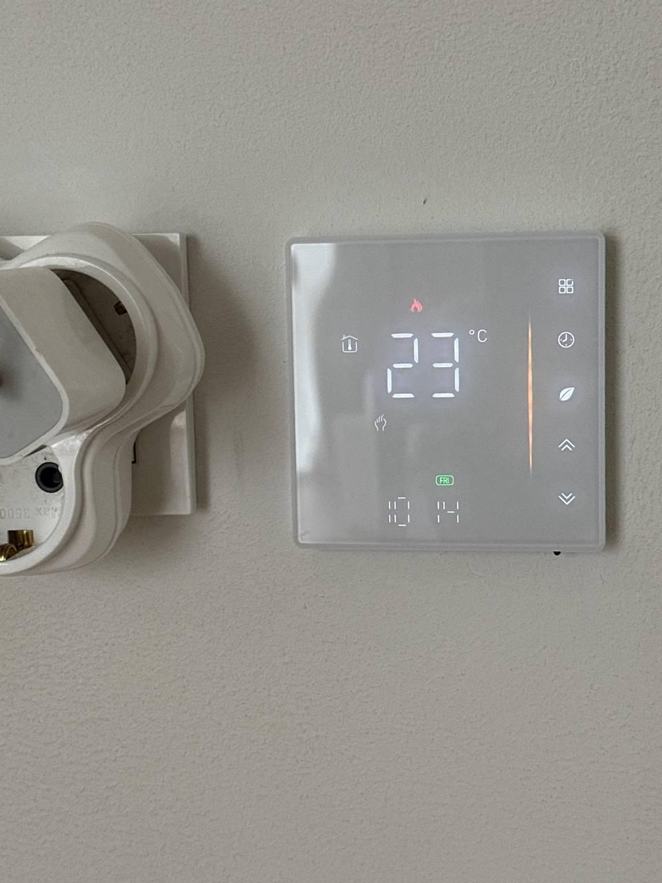 Фото: Терморегулятор BHT-300 Wi-Fi W (23921914), надіслане покупцем Марта Терморегулятор BHT-300 Wi-Fi W (23921914) у реальних умовах використання від покупця Марта.