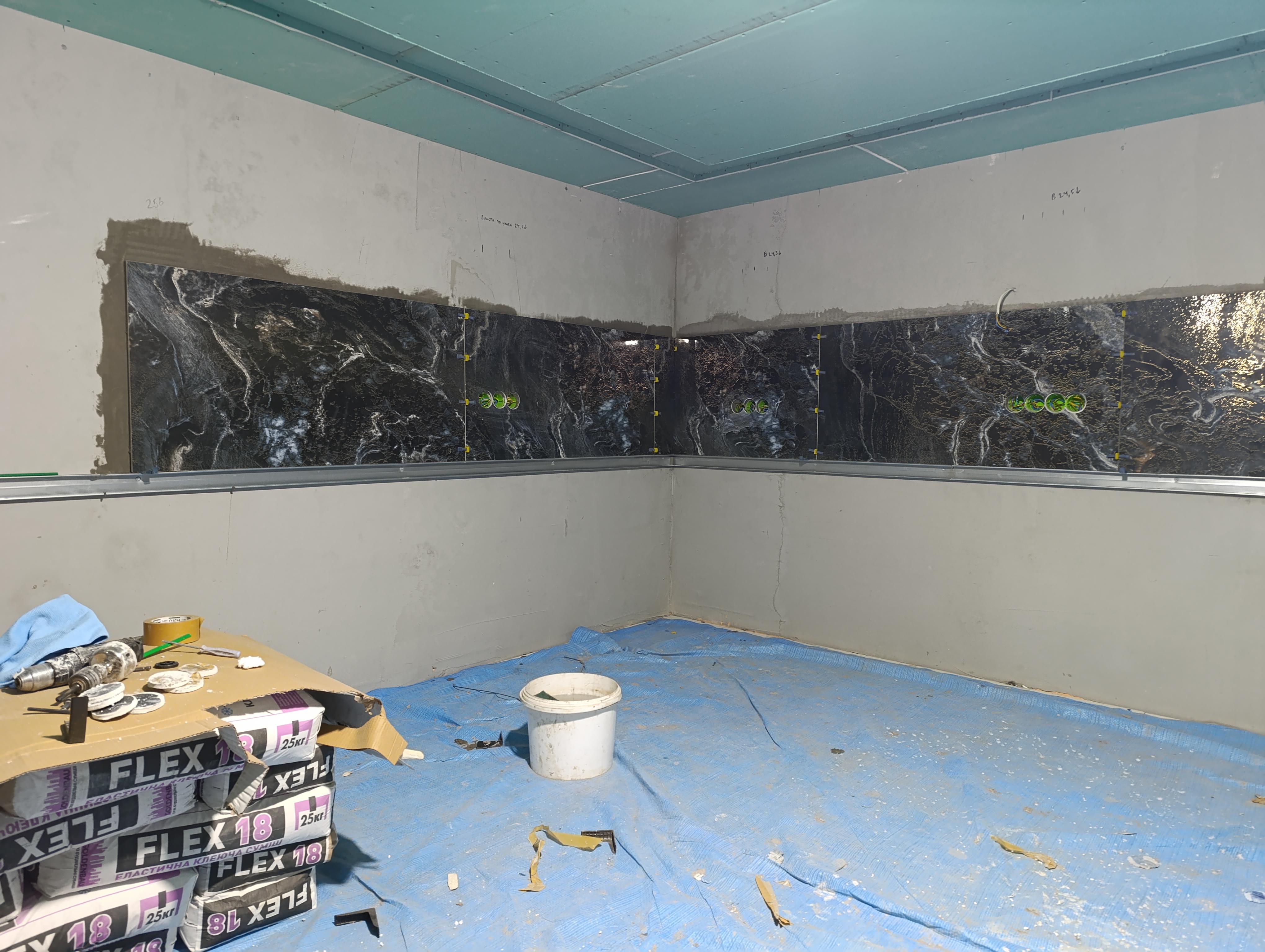 Фото: Плитка универсальная KT Exclusive Black Lux JS12054 60х120 см (12054), отправлено покупателем Ерік Плитка универсальная KT Exclusive Black Lux JS12054 60х120 см (12054) в реальных условиях использования от покупателя Ерік.