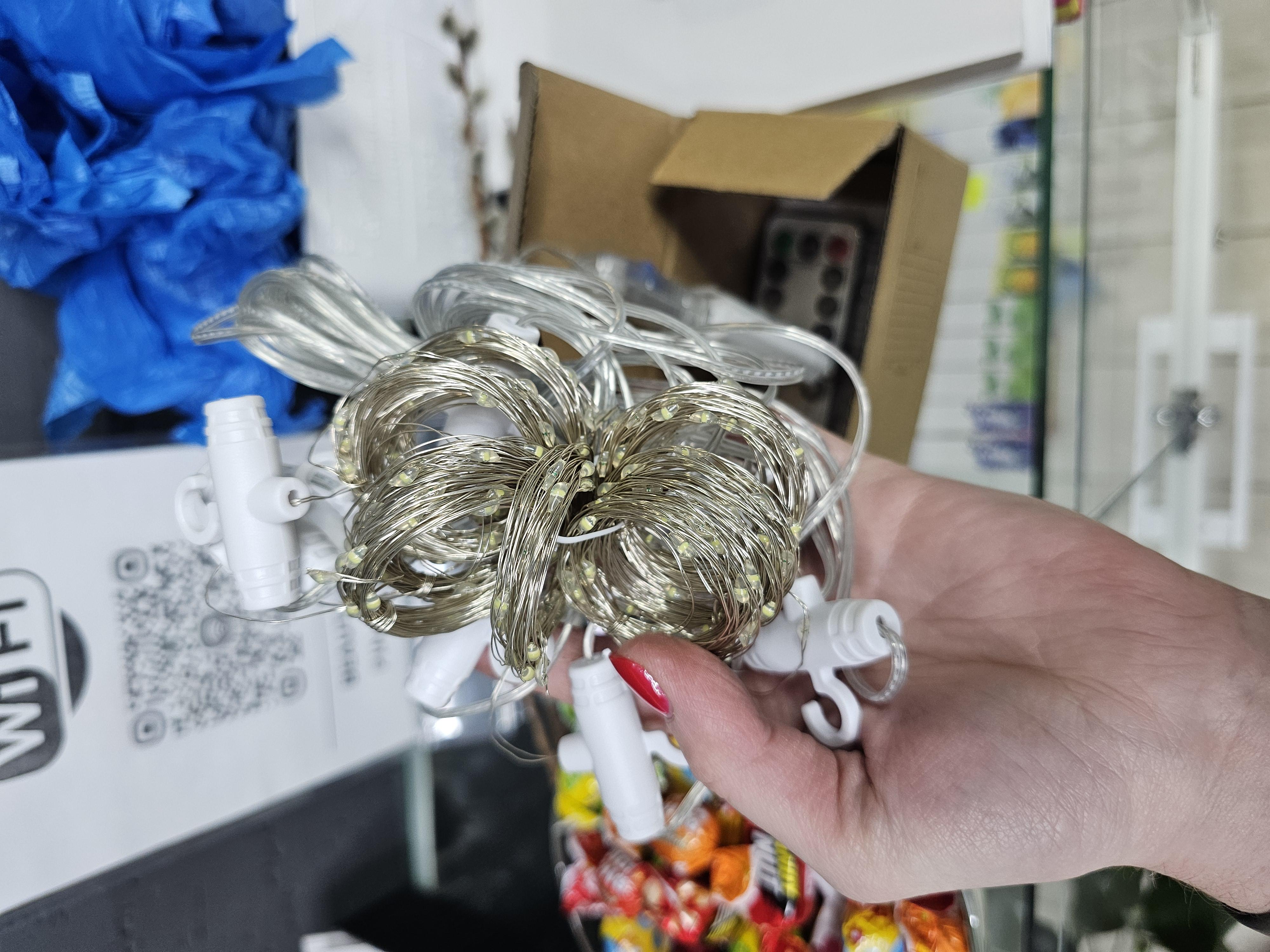 Гірлянда штора світлодіодна проволока Light з пультом 300 Led від Usb 3х3 метри Білий у реальних умовах використання від покупця Дарія.