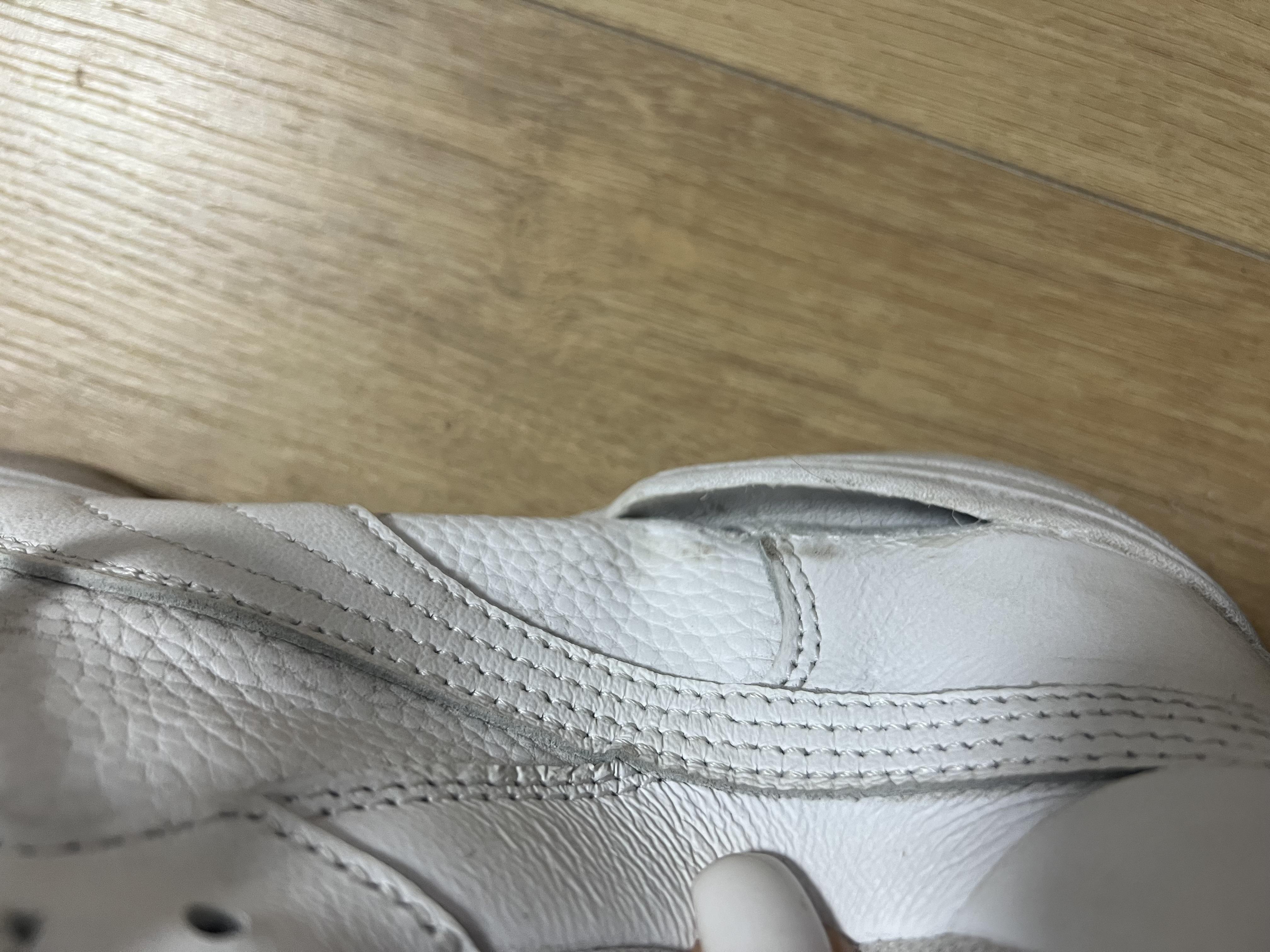 Фото: Кроссовки мужские демисезонные Puma CA PRO CLASSIC 38019001 р.44 белые, отправлено покупателем Олена Кроссовки мужские демисезонные Puma CA PRO CLASSIC 38019001 р.44 белые в реальных условиях использования от покупателя Олена.