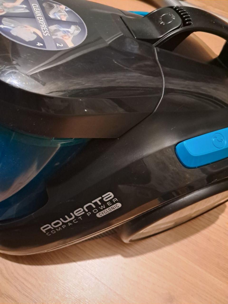 Пилосос Rowenta RO3731EA у реальних умовах використання від користувача Юлія Смерека.