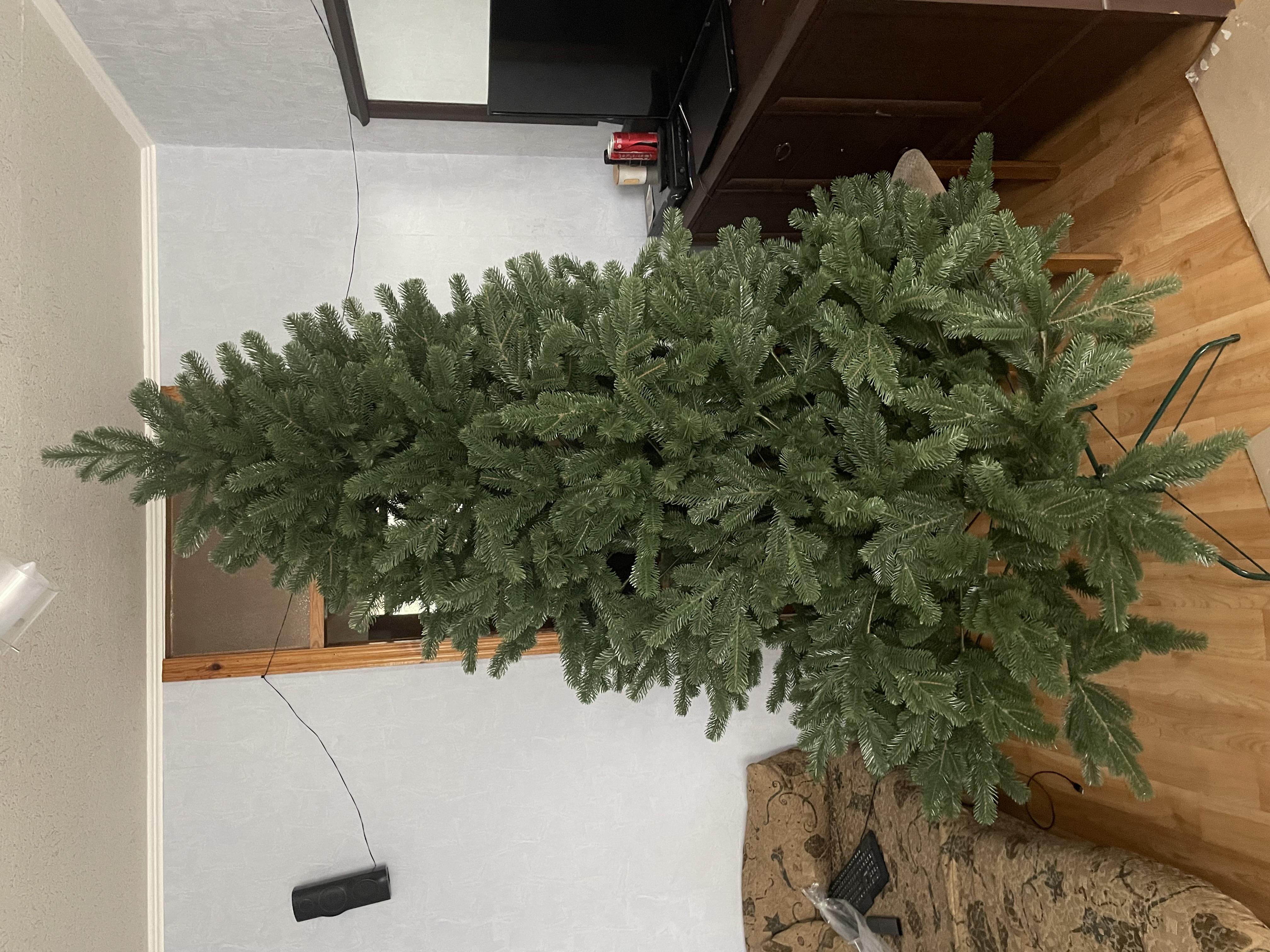 Фото: Ялинка штучна лита ЕЛІТ з металевою підставкою на 30% пишніша 1,52 м Зелений (27986116), надіслане користувачем Ольга Ялинка штучна лита ЕЛІТ з металевою підставкою на 30% пишніша 1,52 м Зелений (27986116) у реальних умовах використання від користувача Ольга.