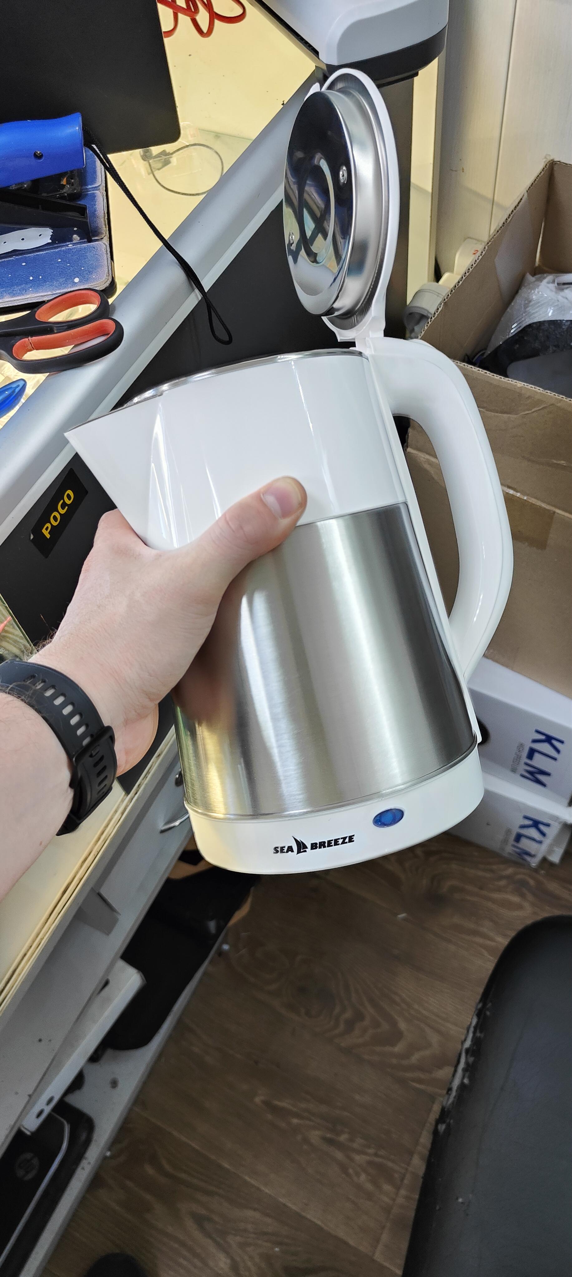 Электрочайник SeaBreeze SB-016 в реальных условиях использования от пользователя Олександр.