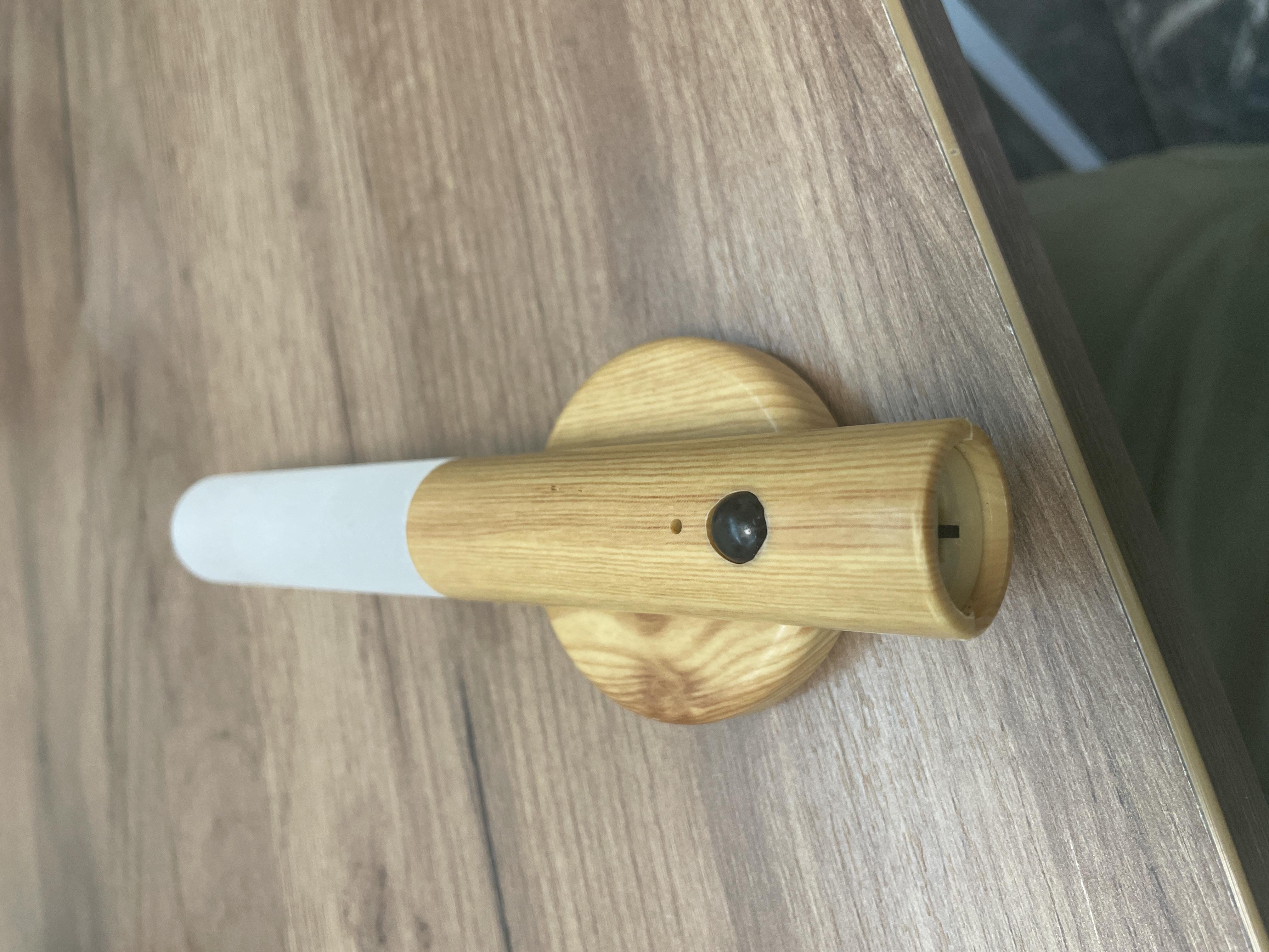 Нічник з датчиком руху та акумулятором (46346e43) у реальних умовах використання від покупця Андрій.