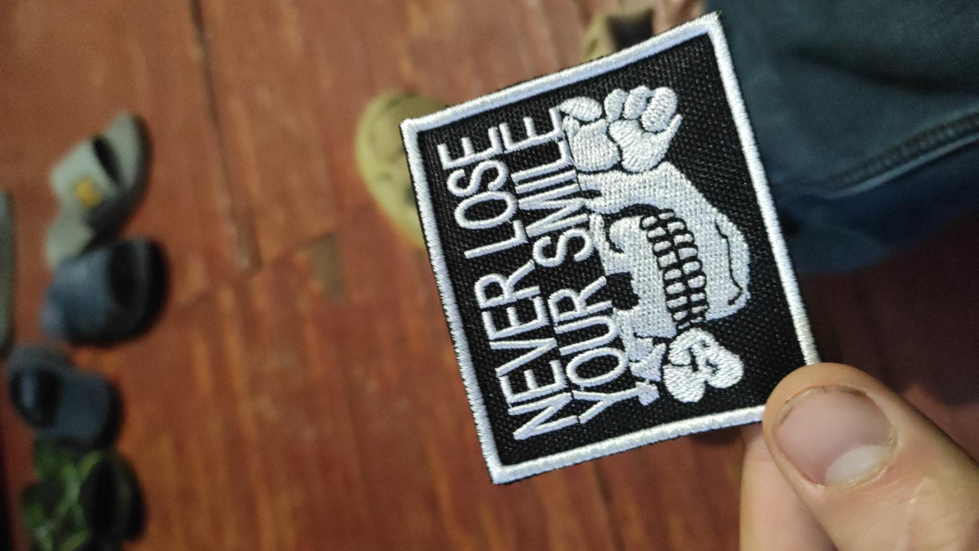 Шеврон на липучке Never lose your smile (12381) в реальных условиях использования от пользователя Віталій.