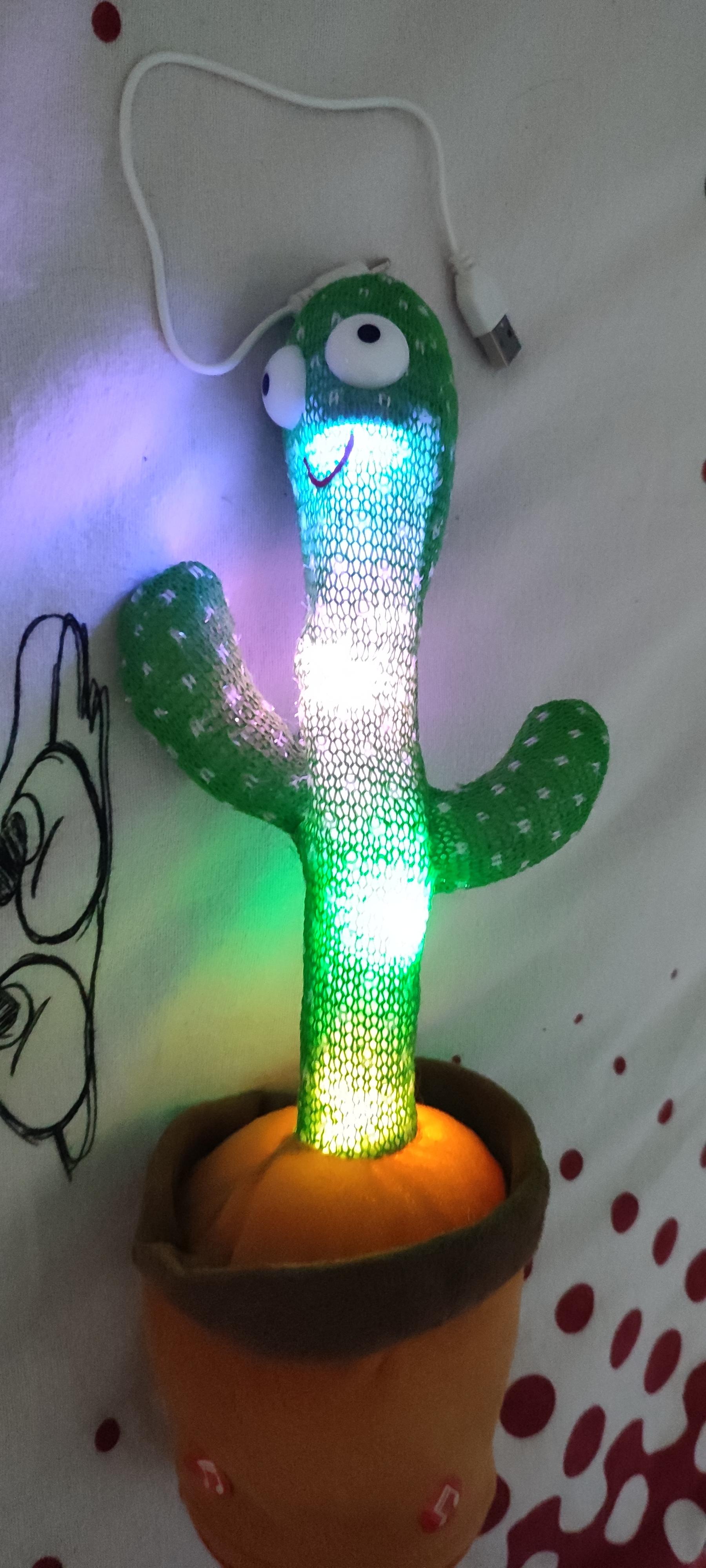 Фото: Танцующий кактус 120 песен с подсветкой Dancing Cactus, отправлено пользователем Світлана Танцующий кактус 120 песен с подсветкой Dancing Cactus в реальных условиях использования от пользователя Світлана.