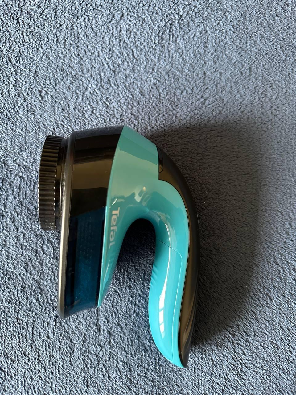Машинка для видалення катишків Tefal JB1011E0 у реальних умовах використання від користувача Віра Дрощук.