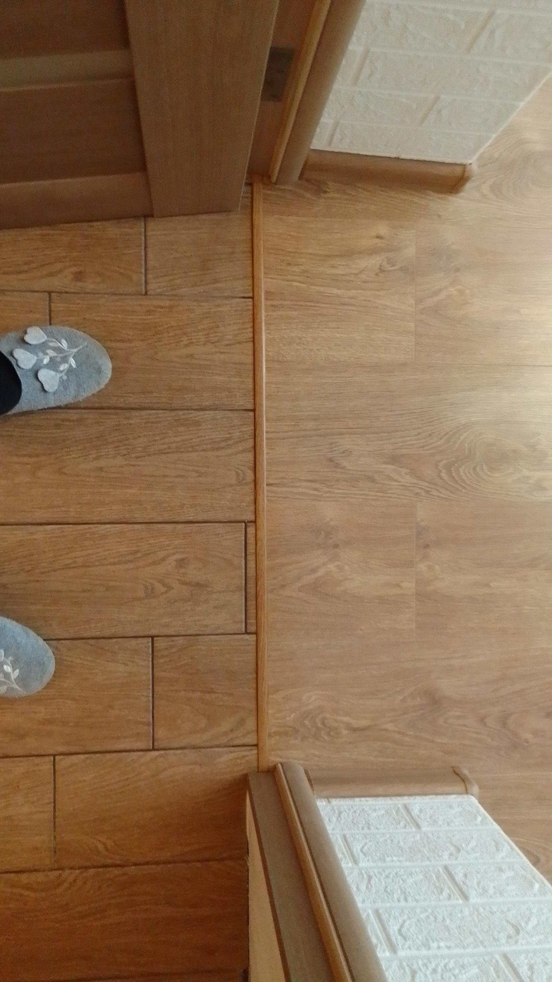 Тавровый профиль гладкий Braz Line 13х2700 мм дуб светлый BLB-5407-80-0400.27 в реальных условиях использования от покупателя Петро.