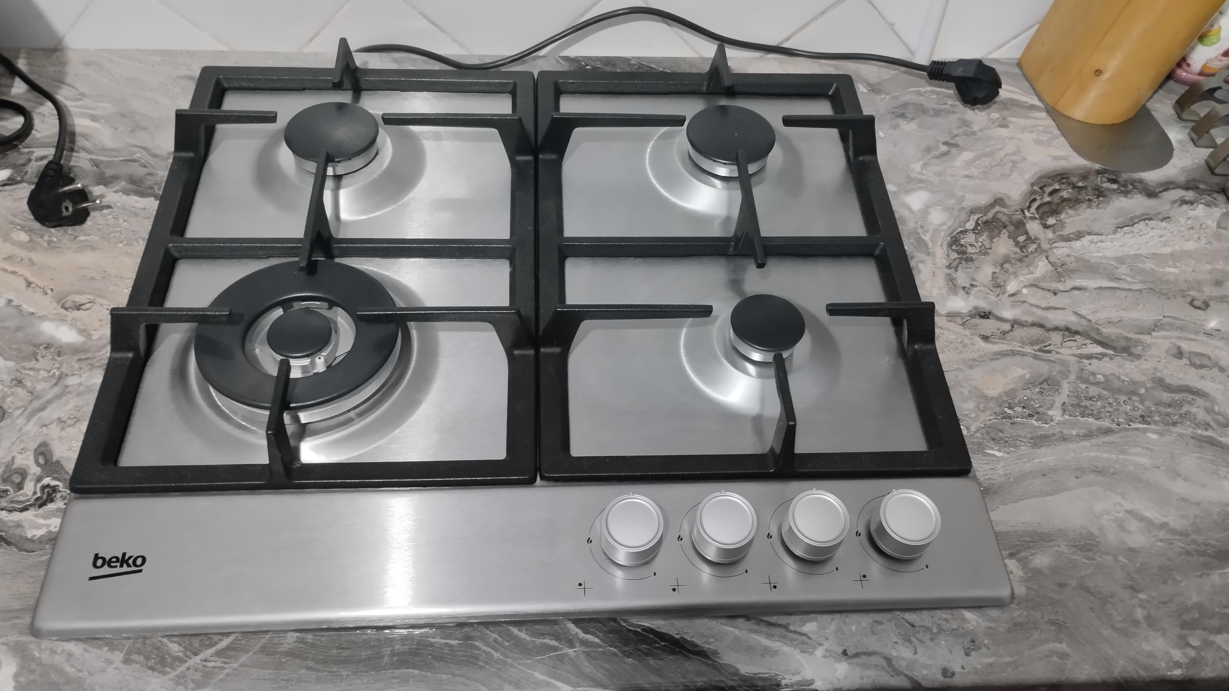 Варочная поверхность газовая Beko HIAW 64225 SX в реальных условиях использования от покупателя Галина.