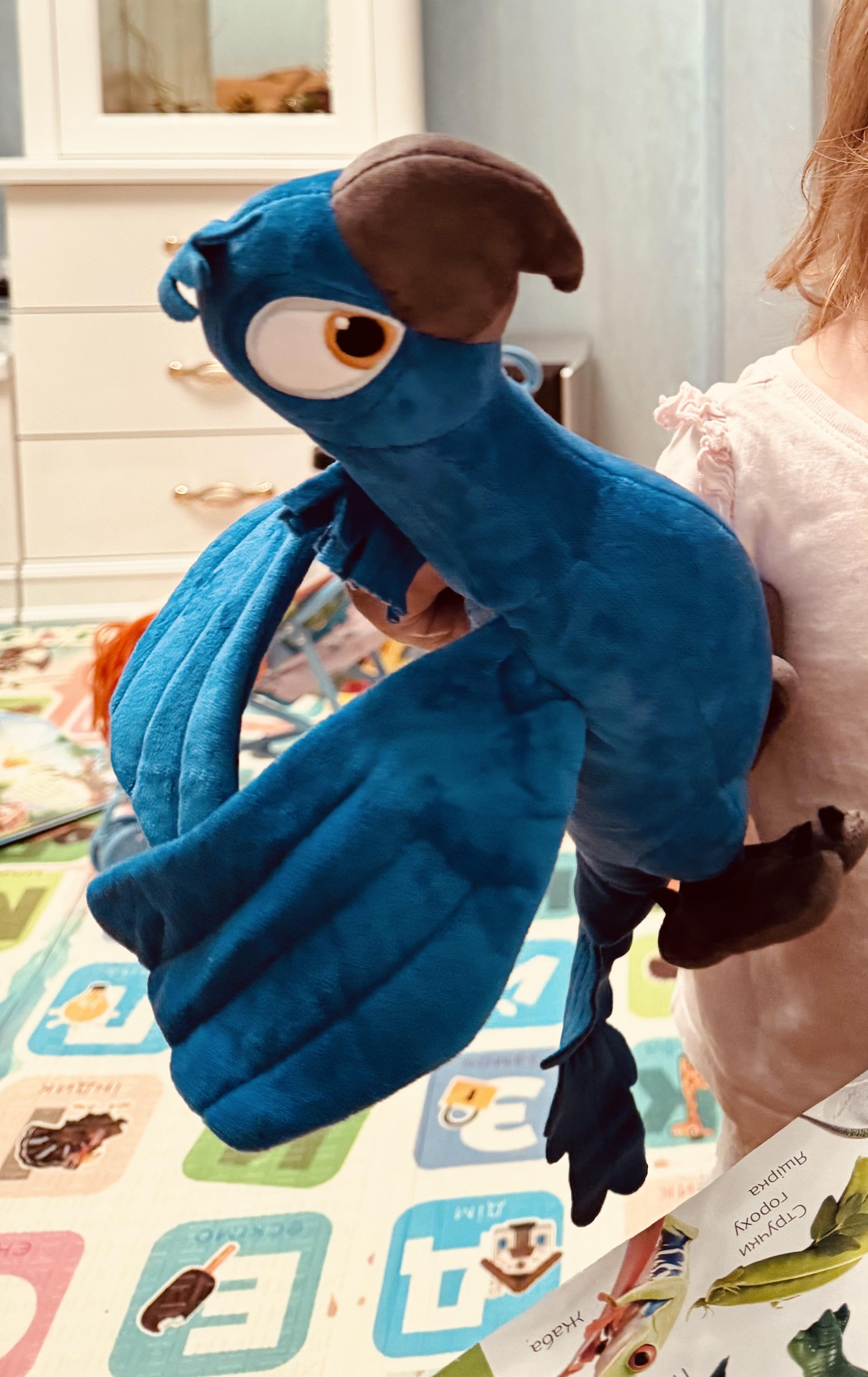 Мягкая игрушка попугай Голубчик Попугай Ара герой мультфильма Рио 30 см Голубой (2075399096) в реальных условиях использования от покупателя Ірина.