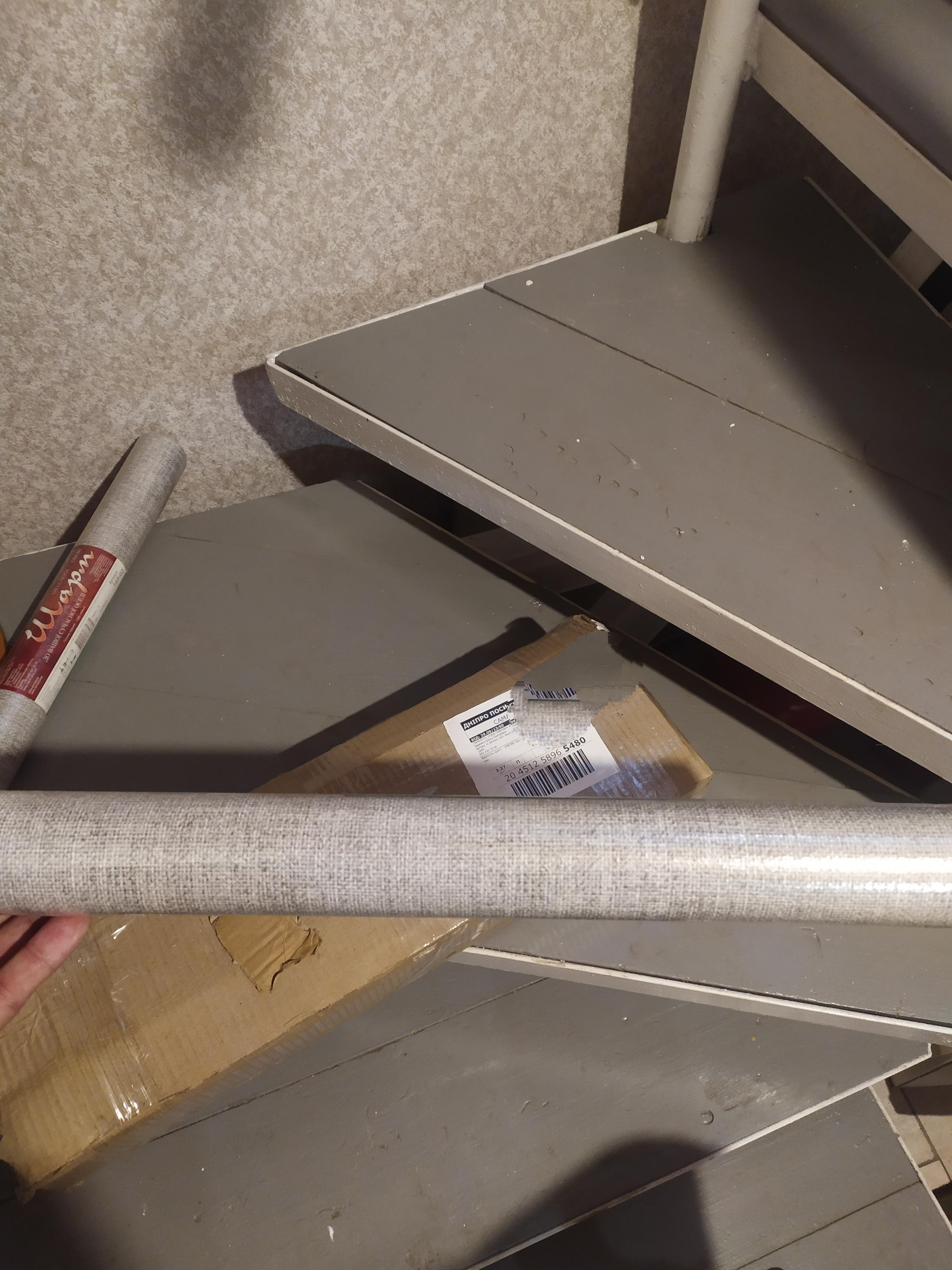 Фото: Шпалери на паперовій основі Шарм 169-10 Льон 0,53х10 м Коричневий (660e55d270bb9024bc46bfa2), надіслане користувачем Недовольный клиент Шпалери на паперовій основі Шарм 169-10 Льон 0,53х10 м Коричневий (660e55d270bb9024bc46bfa2) у реальних умовах використання від користувача Недовольный клиент.