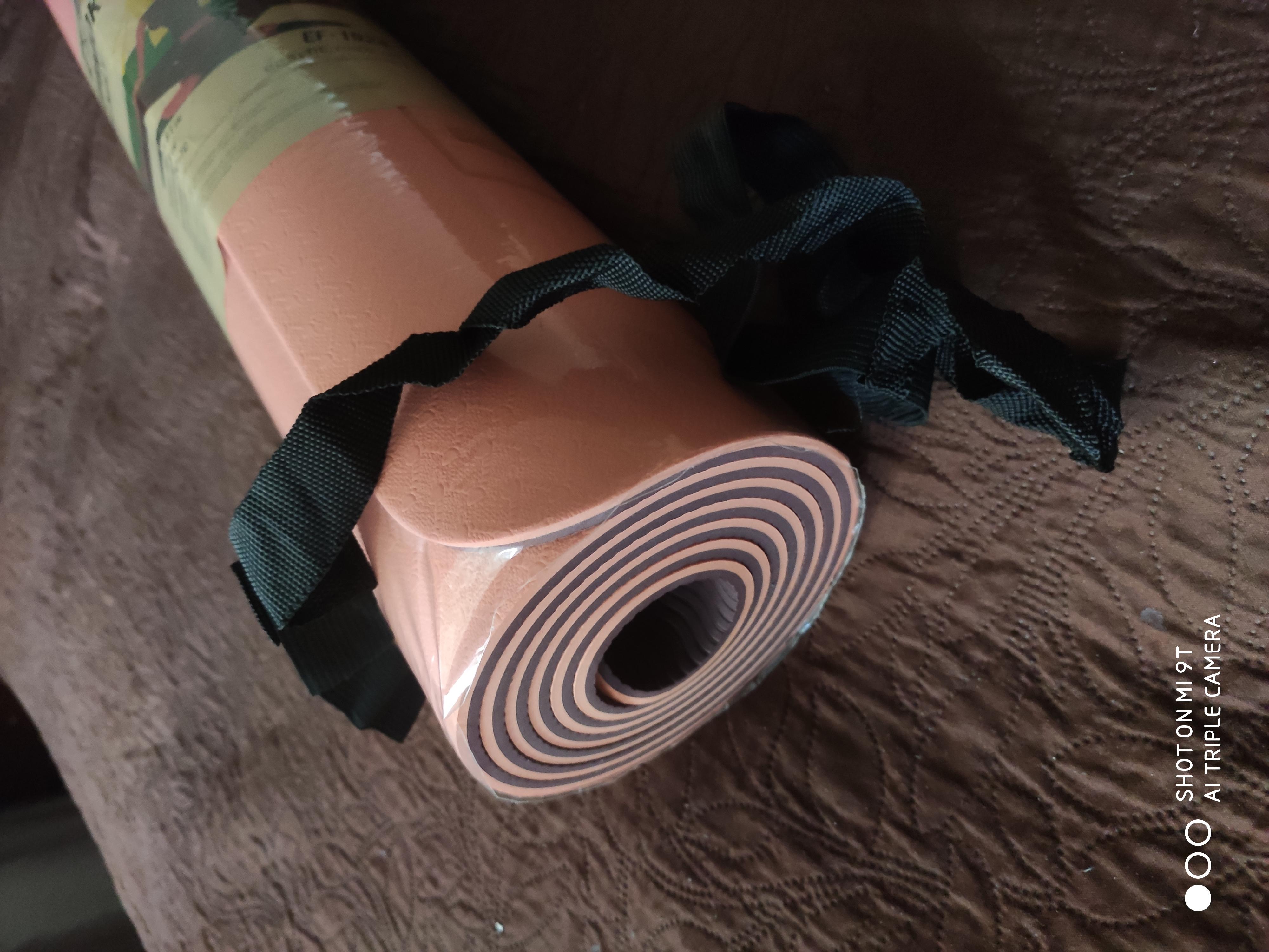 Килимок для йоги EasyFit TPE+TC з чохлом 183х61 см Персиковий/Коричневий (EF-TPE6sPHBN) у реальних умовах використання від покупця Тетяна.