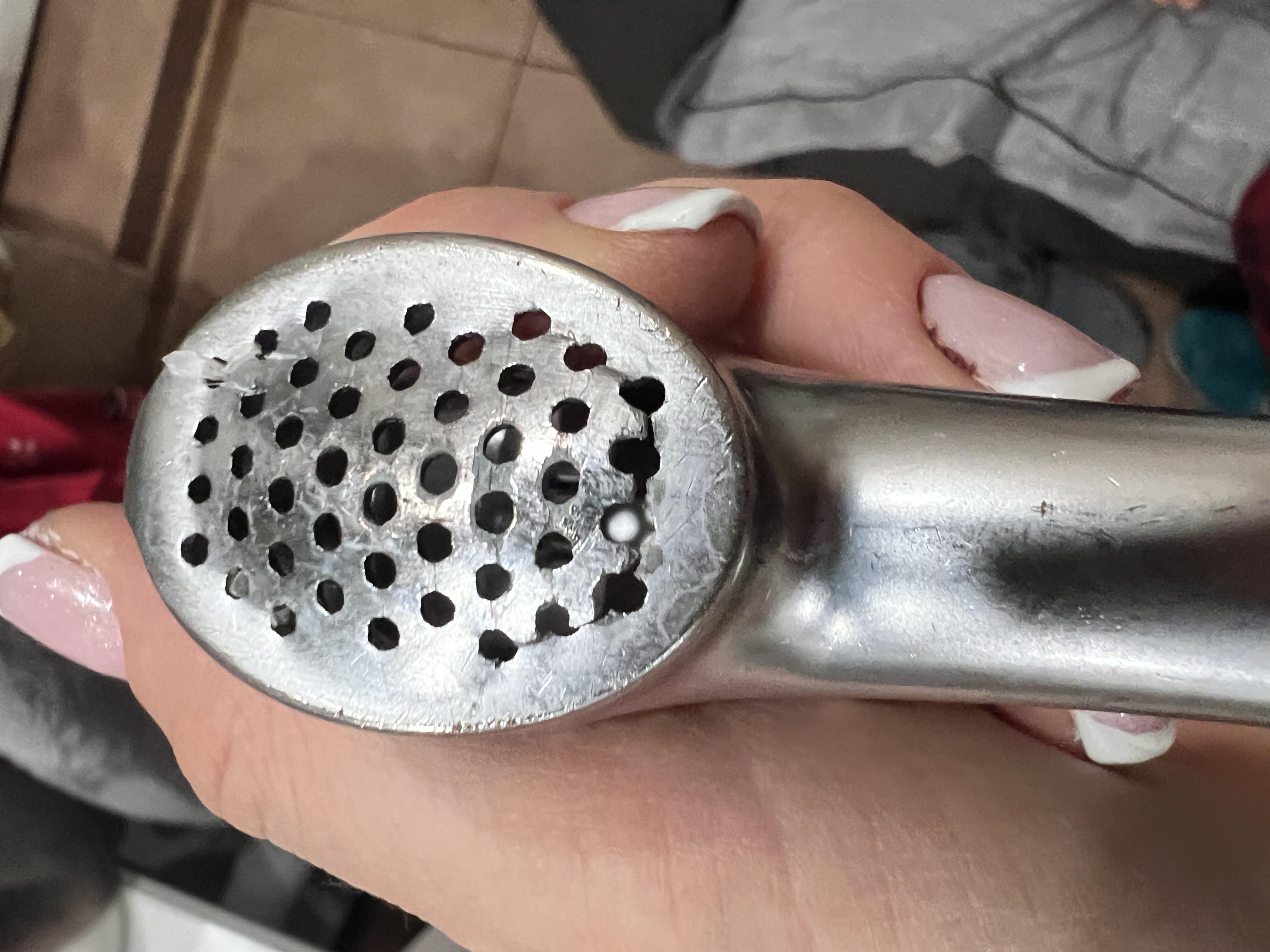 Пресс для чеснока Krauff 29-260-002 в реальных условиях использования от пользователя Катя.